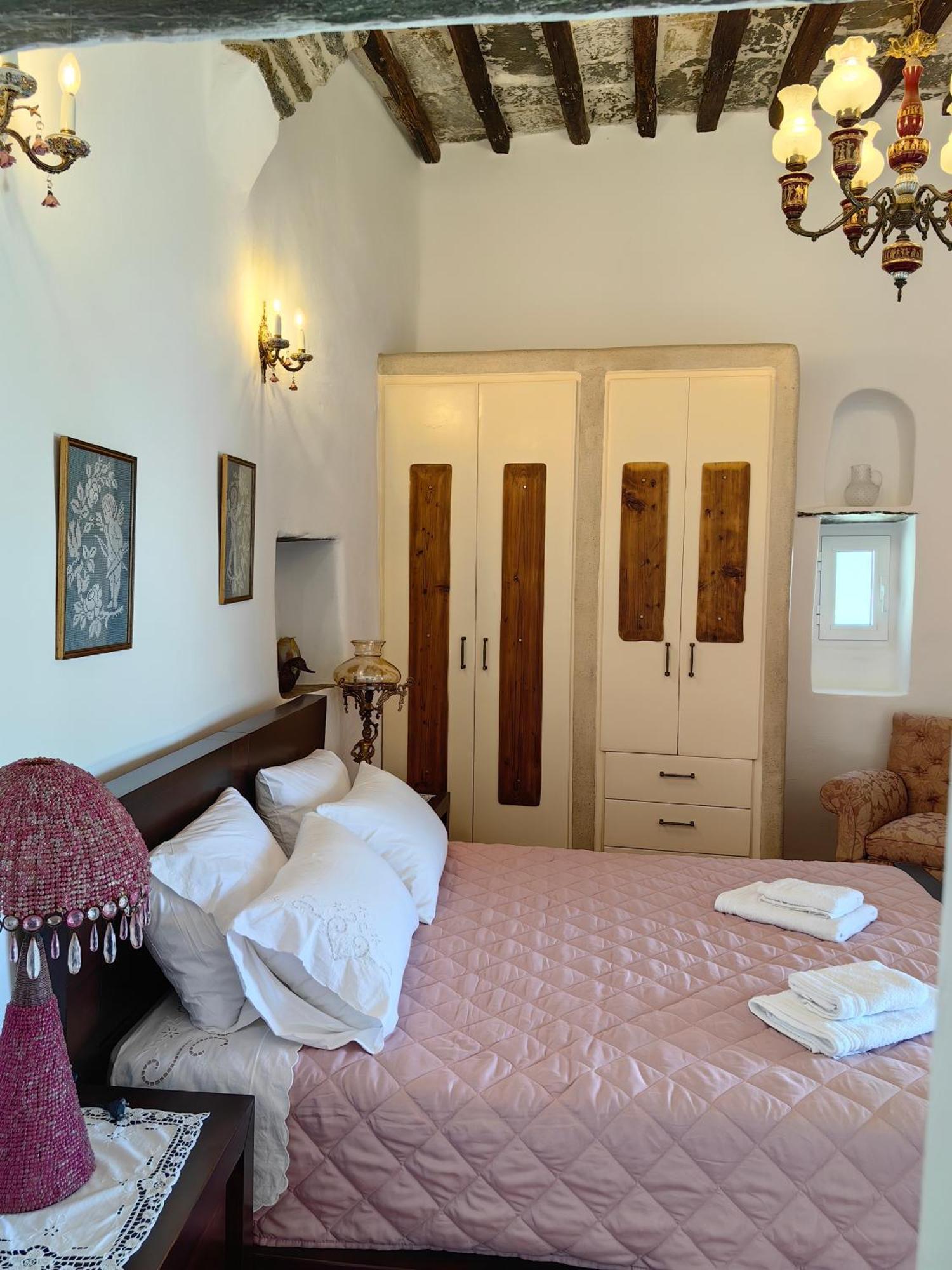 Vgena's House In Dio Choria Tinos