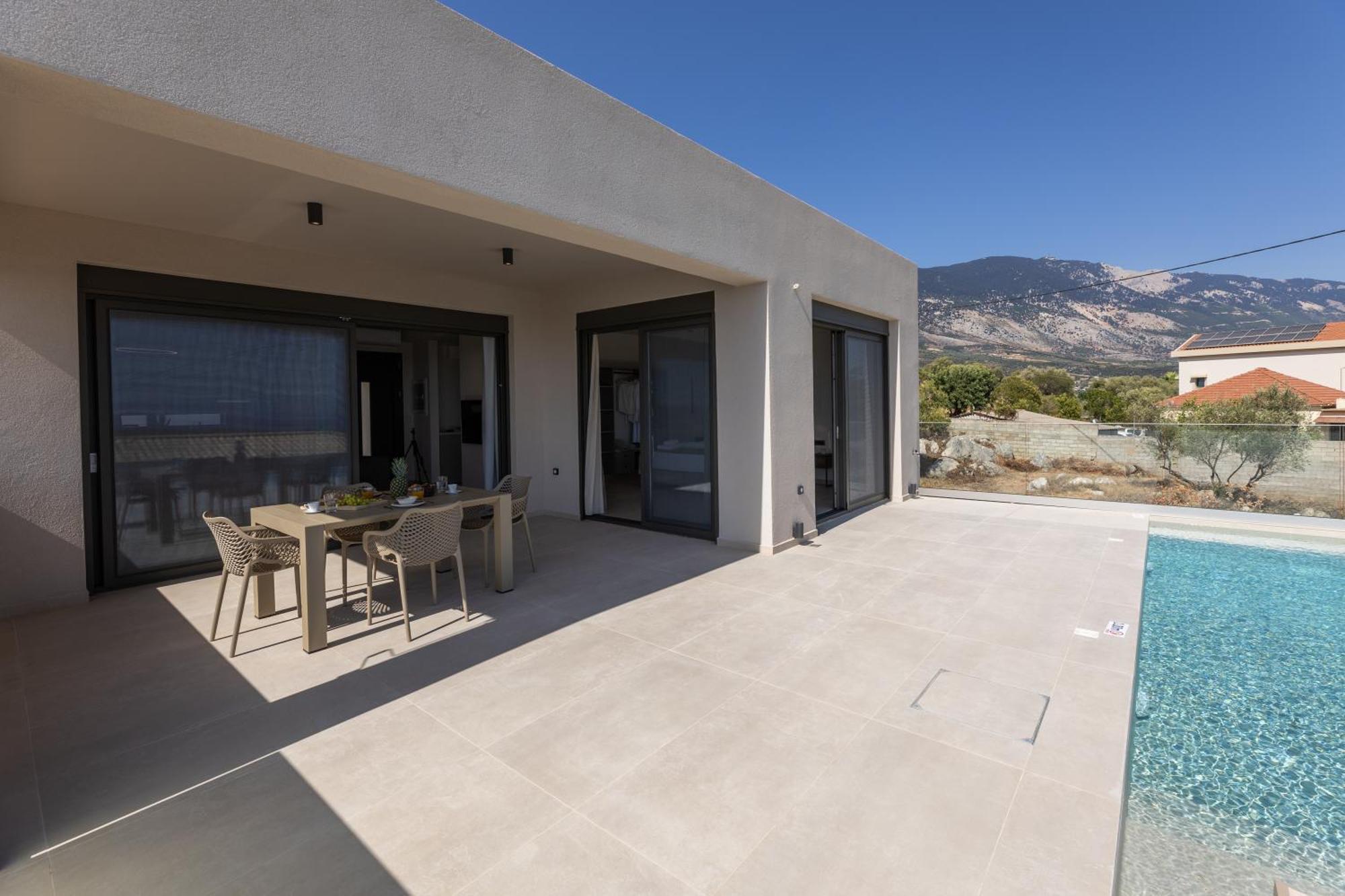 Gem Luxury Sea View Villa