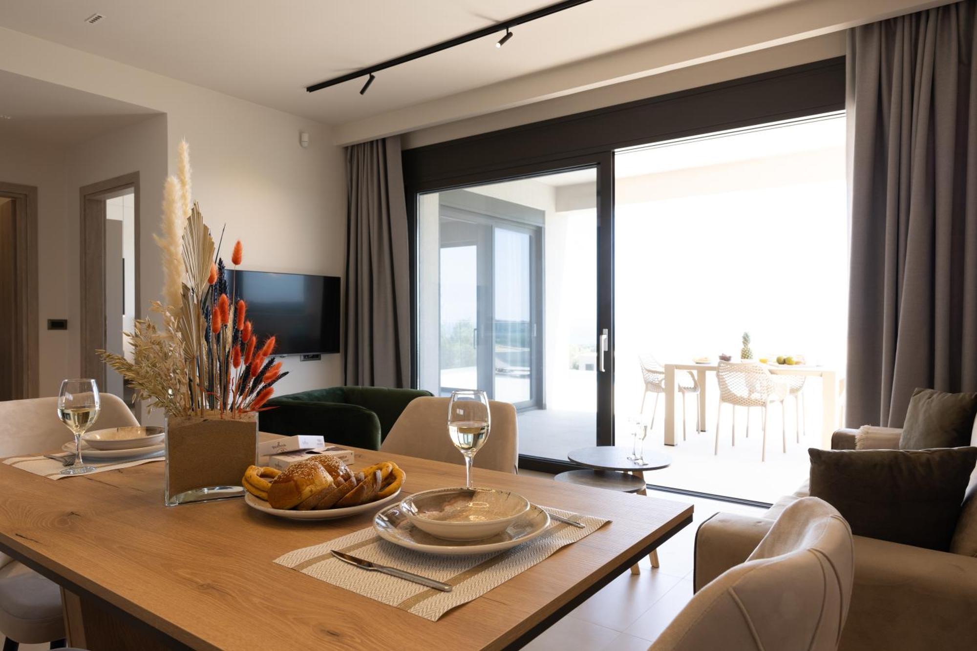 Gem Luxury Sea View Villa *
