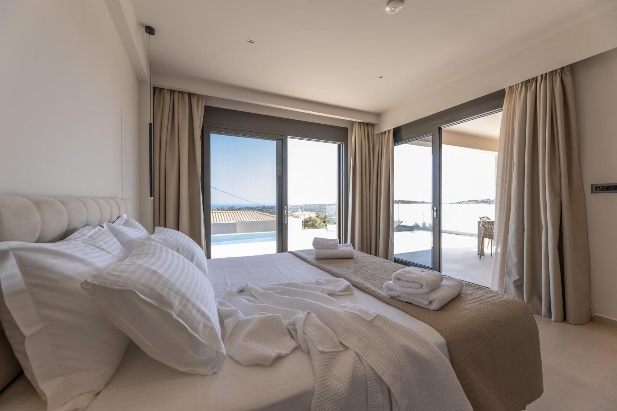 Gem Luxury Sea View * Karavados
