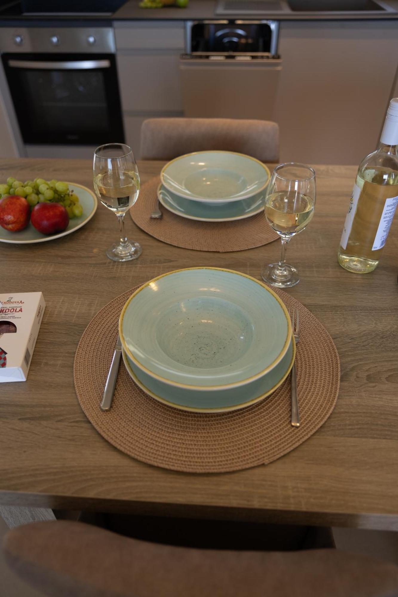 Gem Luxury Sea View * Karavados