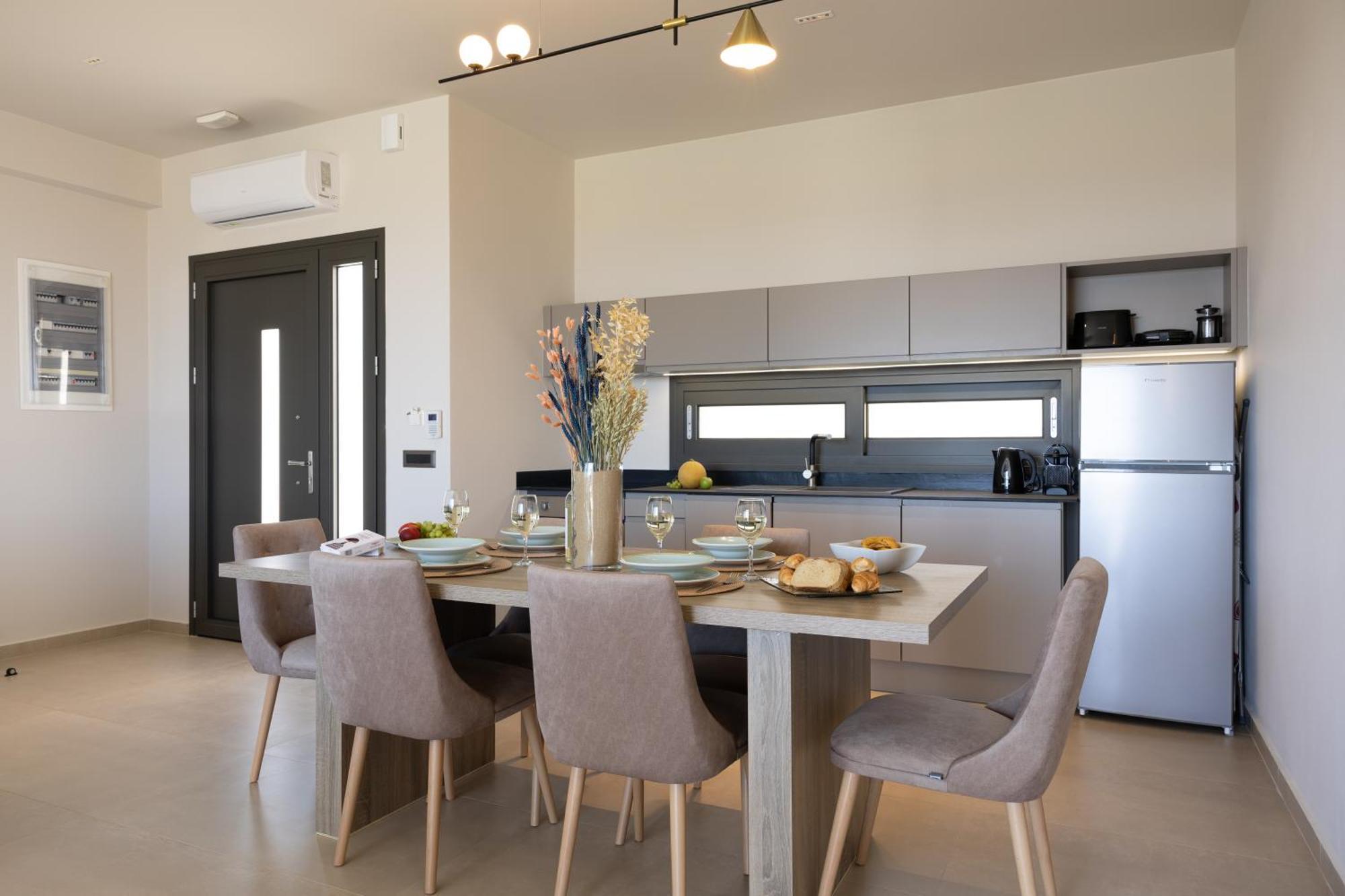 Gem Luxury Sea View Karavados