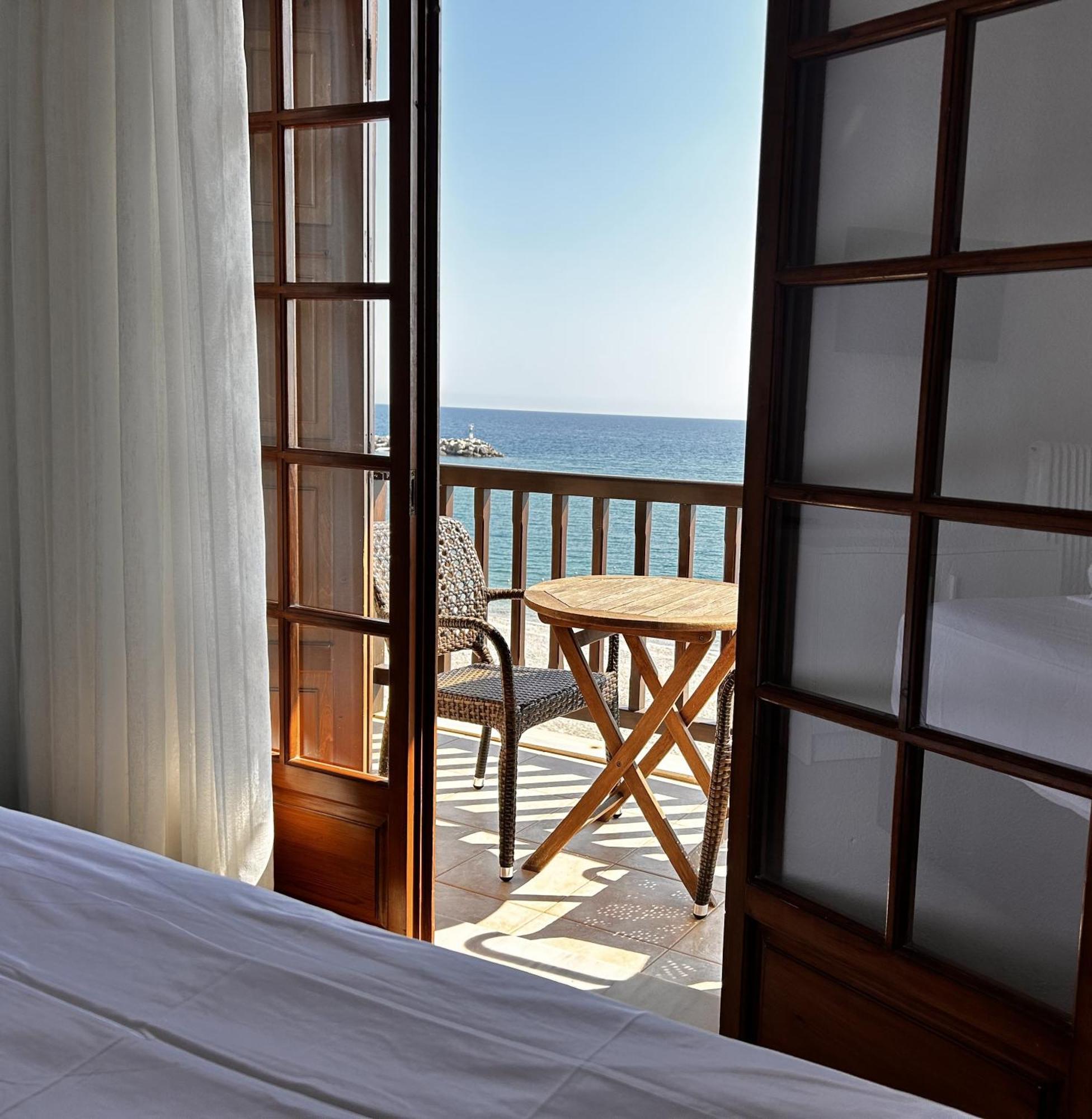 Guest house Akrogiali *