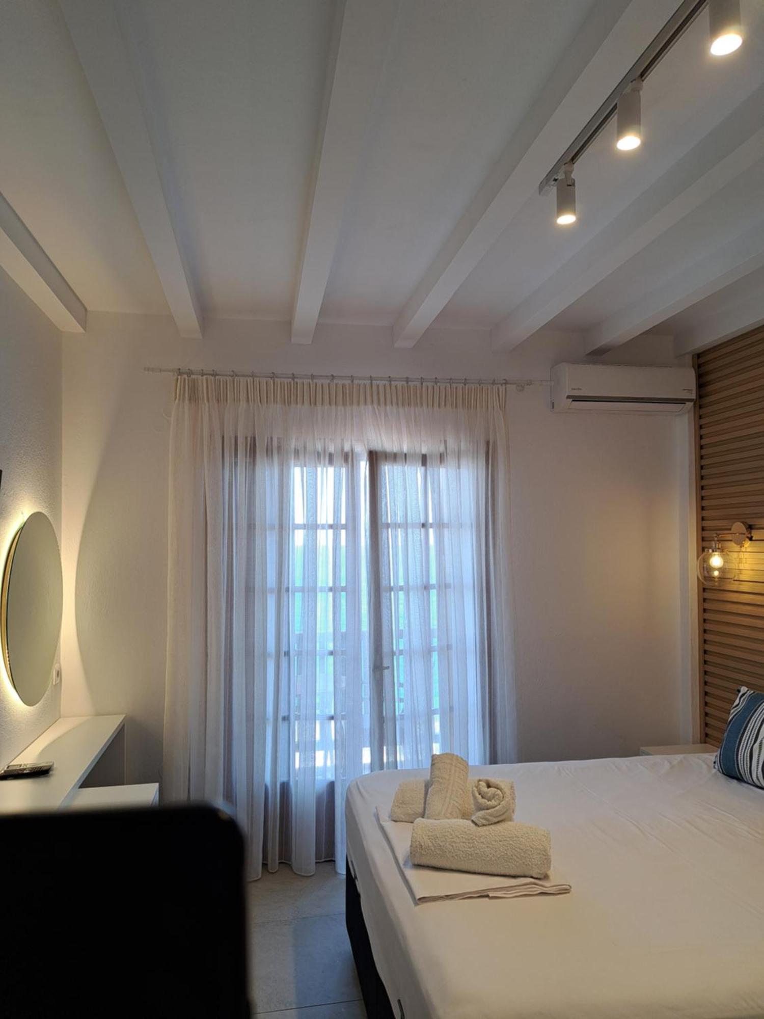 Akrogiali Guest house *
