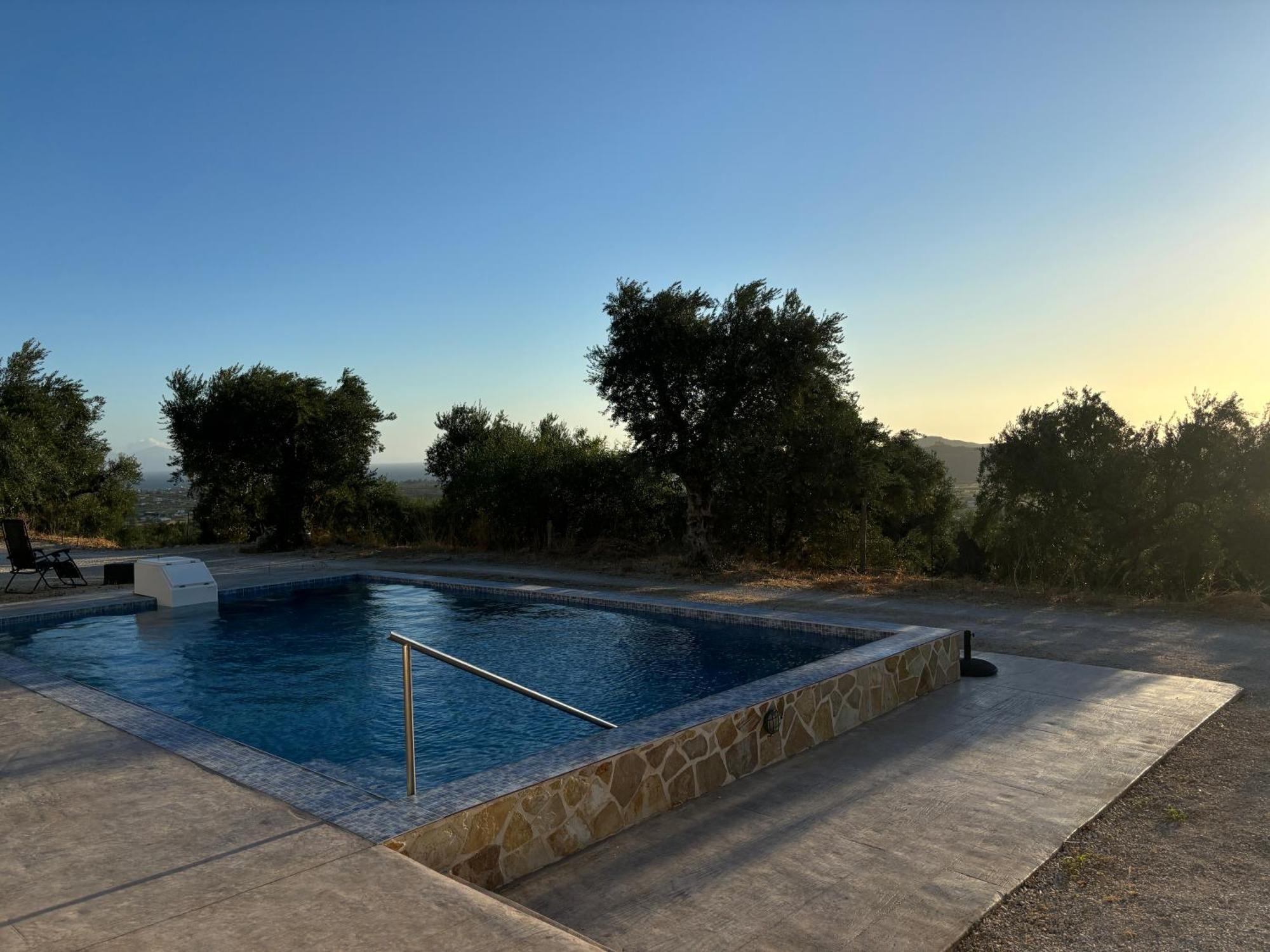 The Olive Pickers House Holiday home Pigadhakia