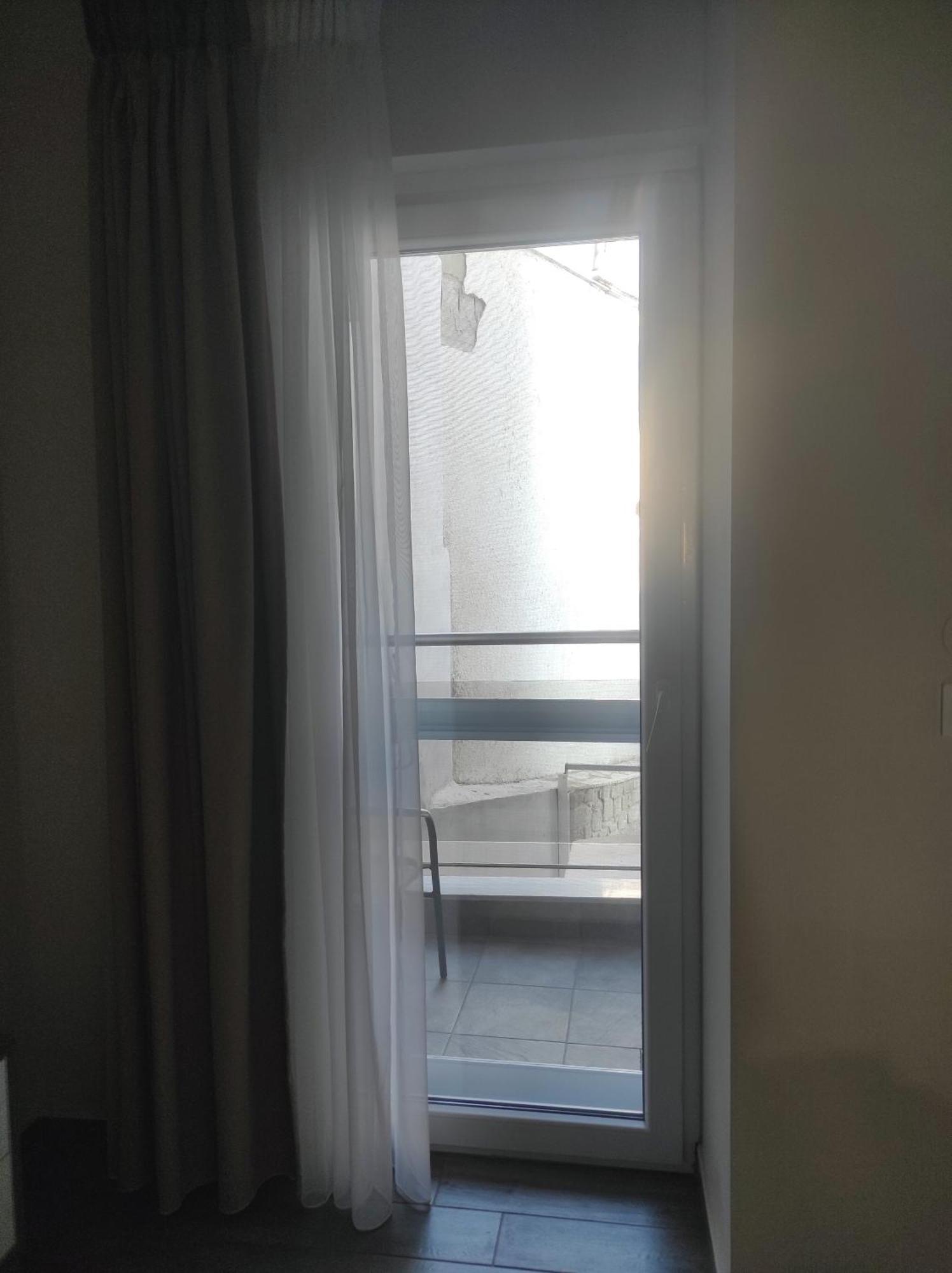 Apartment Dedis Neos Marmaras