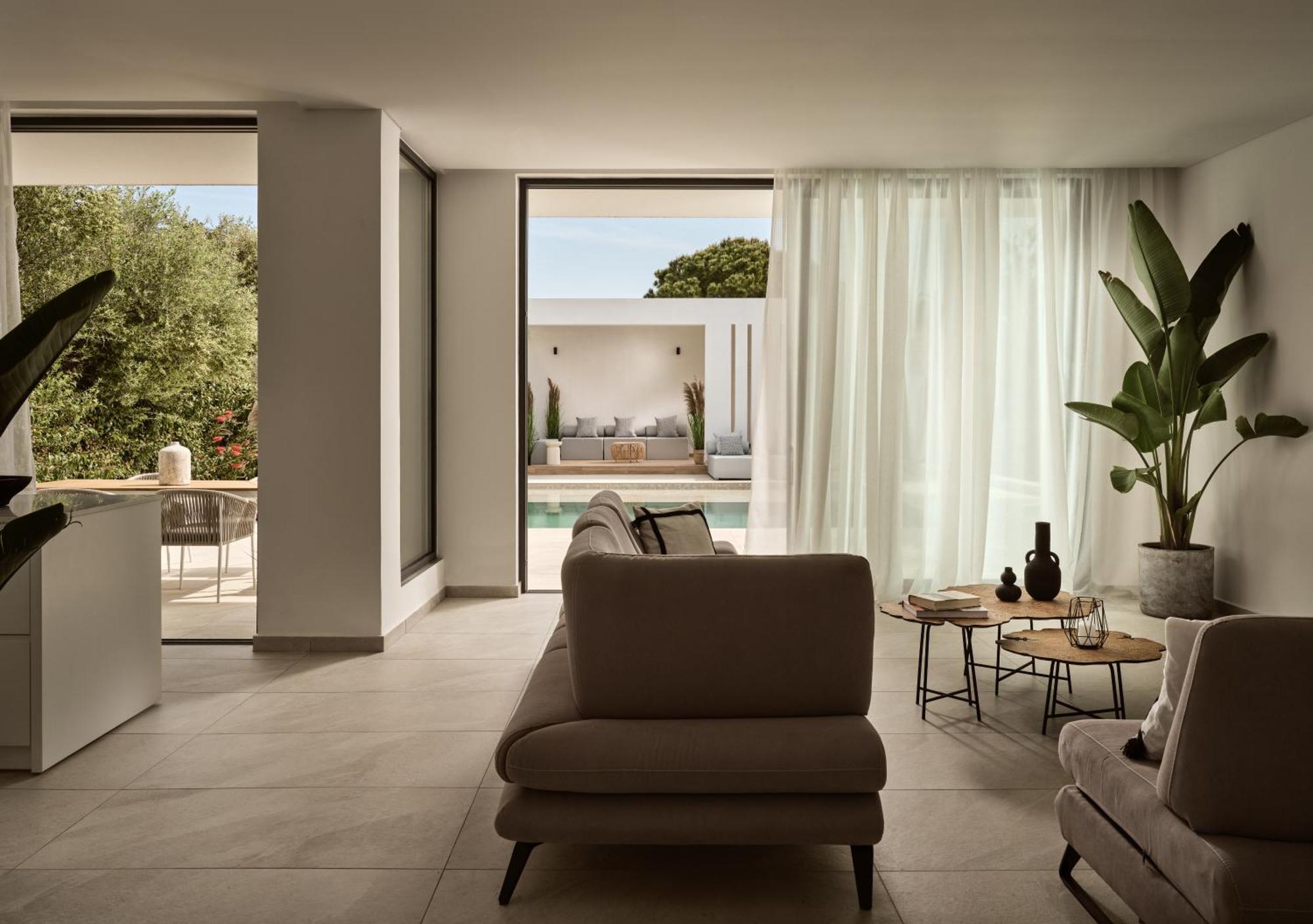 The White Luxury - Private Seaview With Pool By Mana Gers
