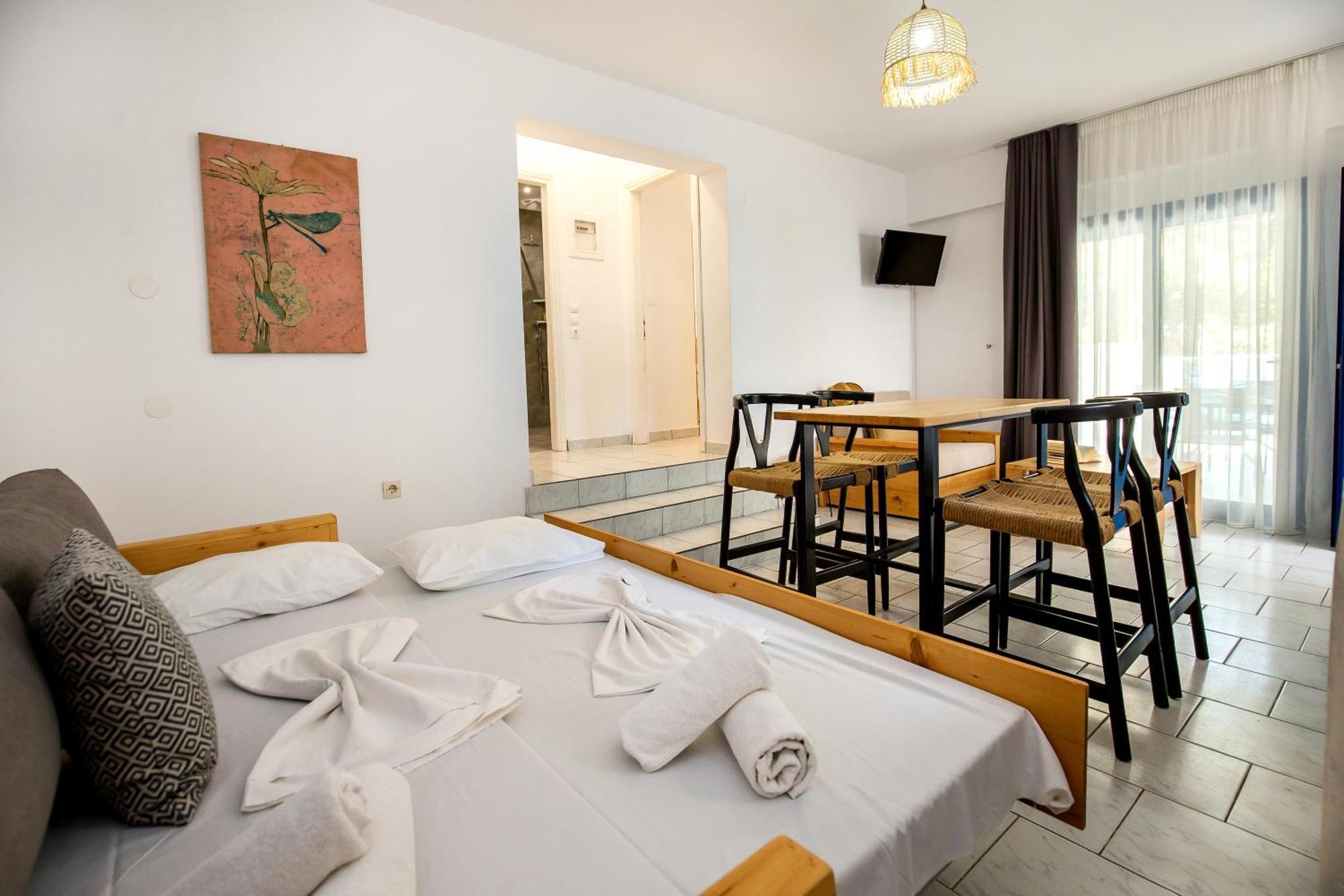 Hotel Rodon House 3*