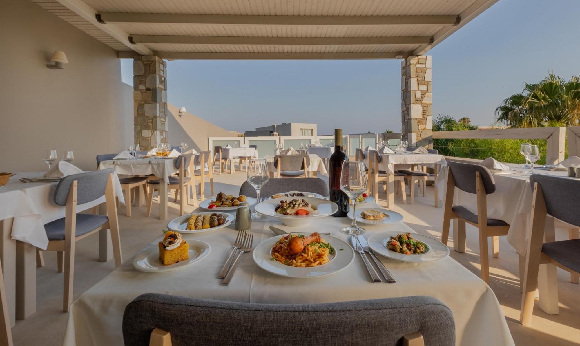 Akti Palace 5*