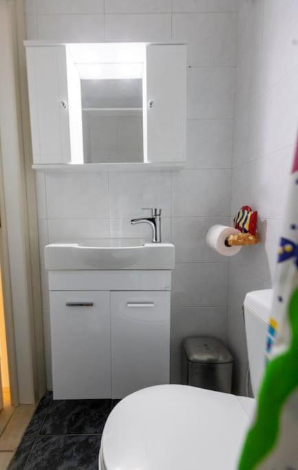 Emerald Family Maisonette *
