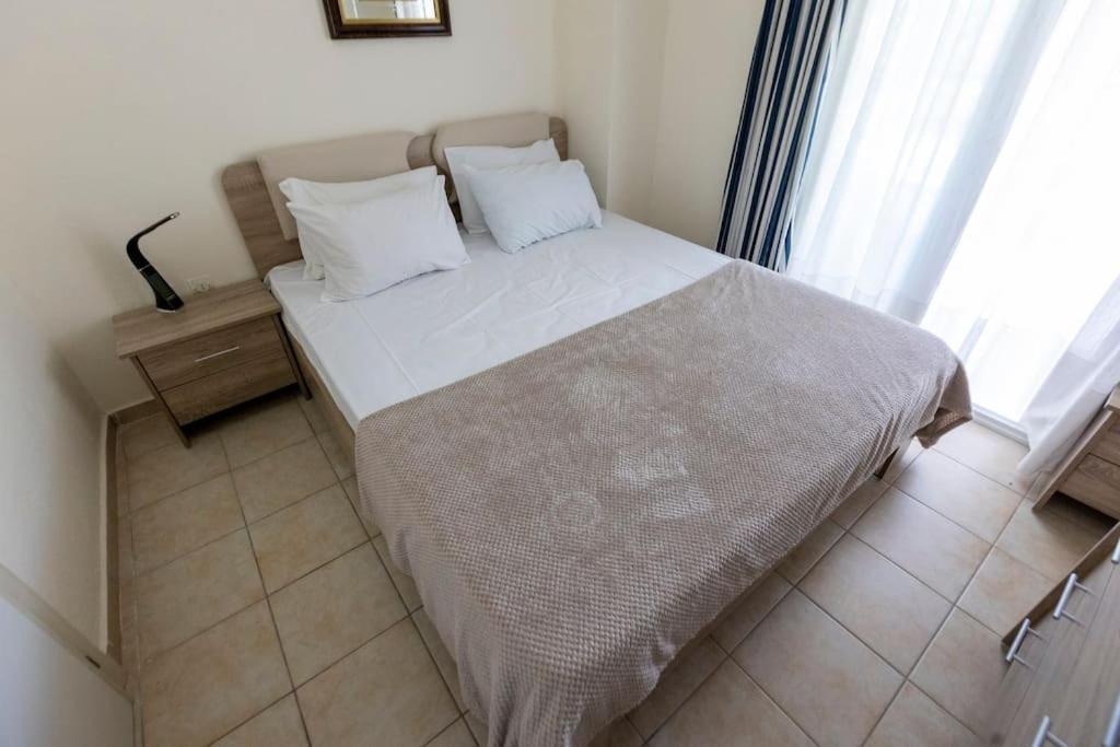 Emerald Family Maisonette Siviri