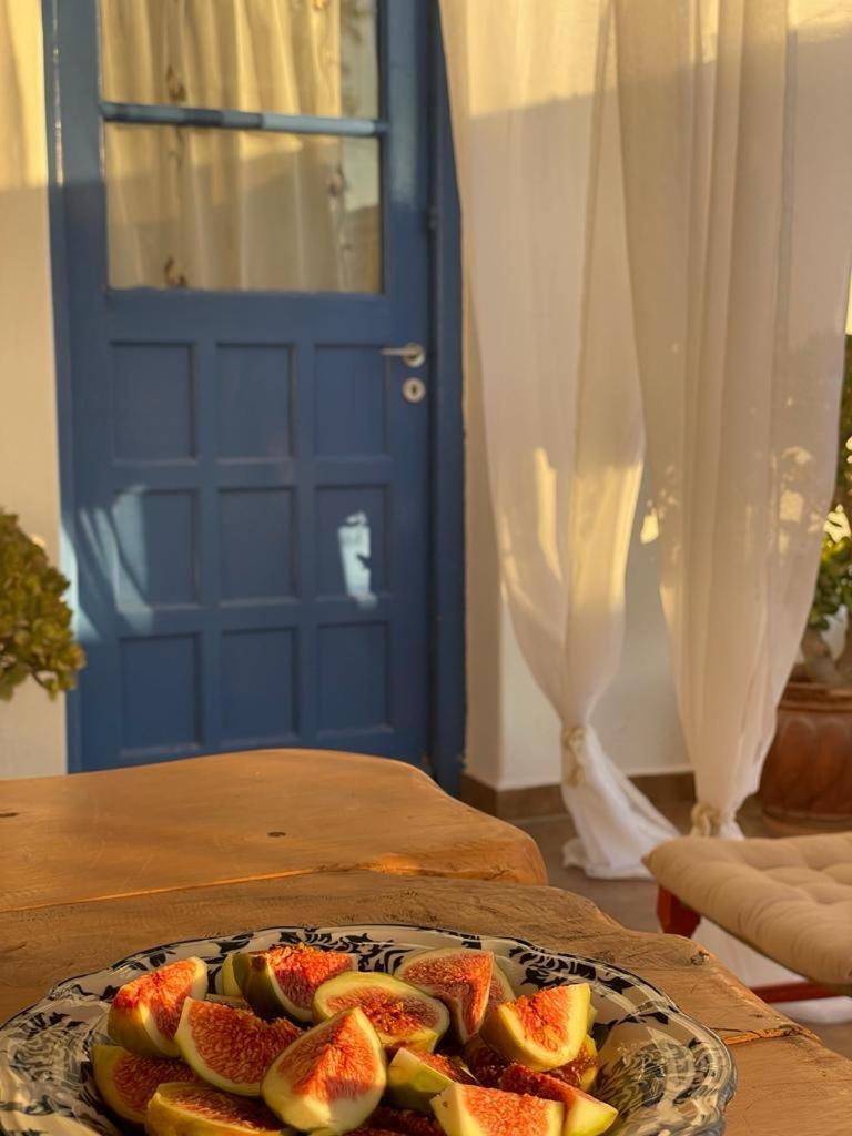 Agapi * Parikia (Paros)