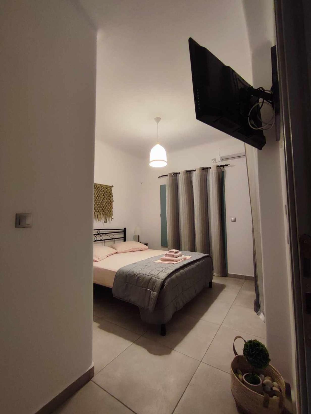 Holiday home Sifnaiou Traditional 1 & 3 *