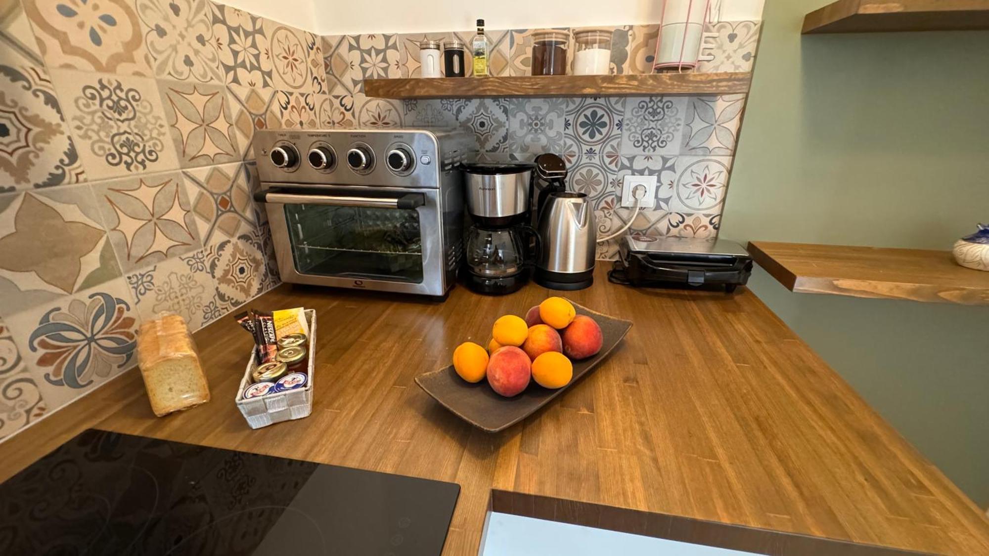 Anemos Apartment