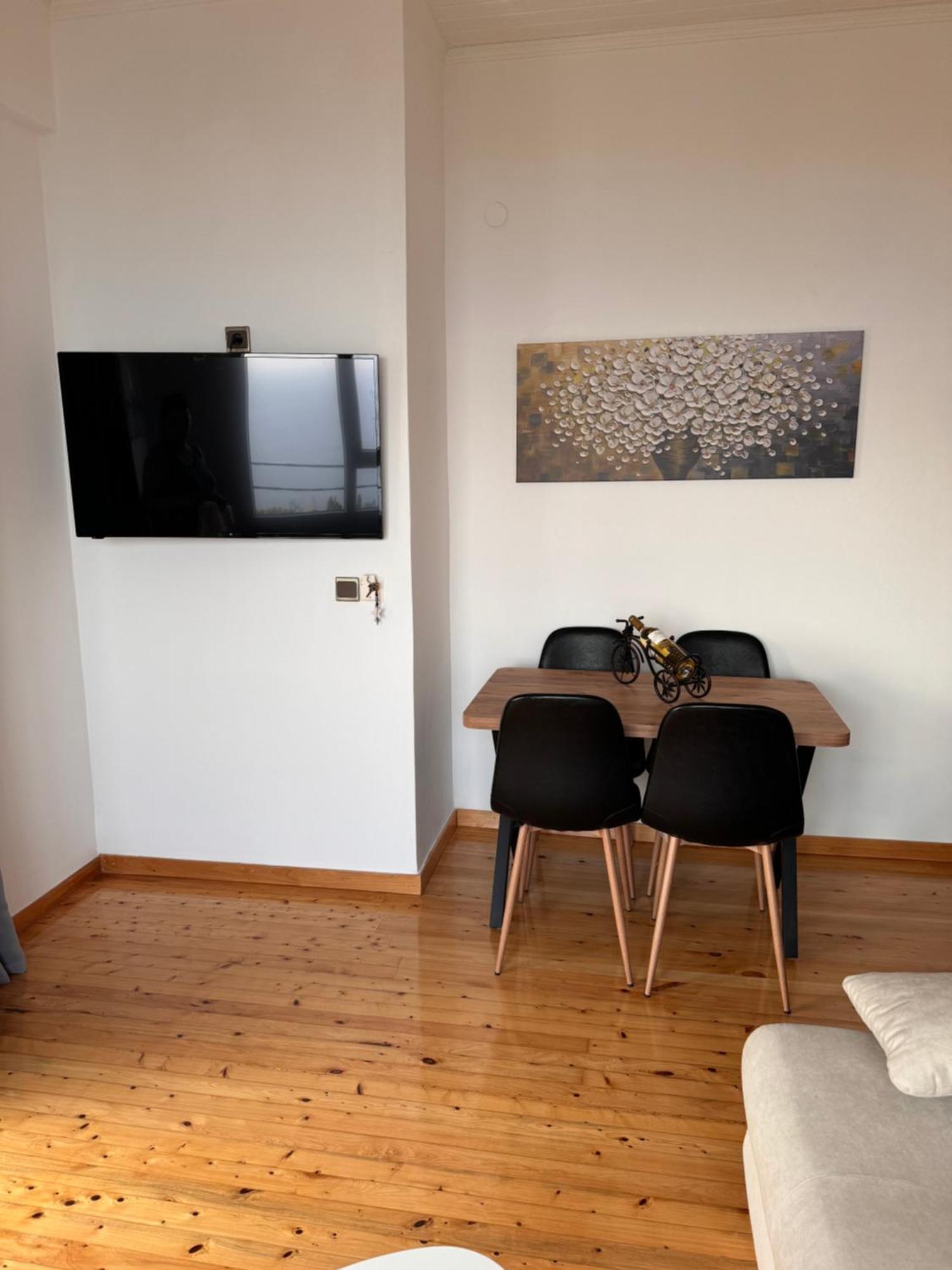 Anemos Apartment *