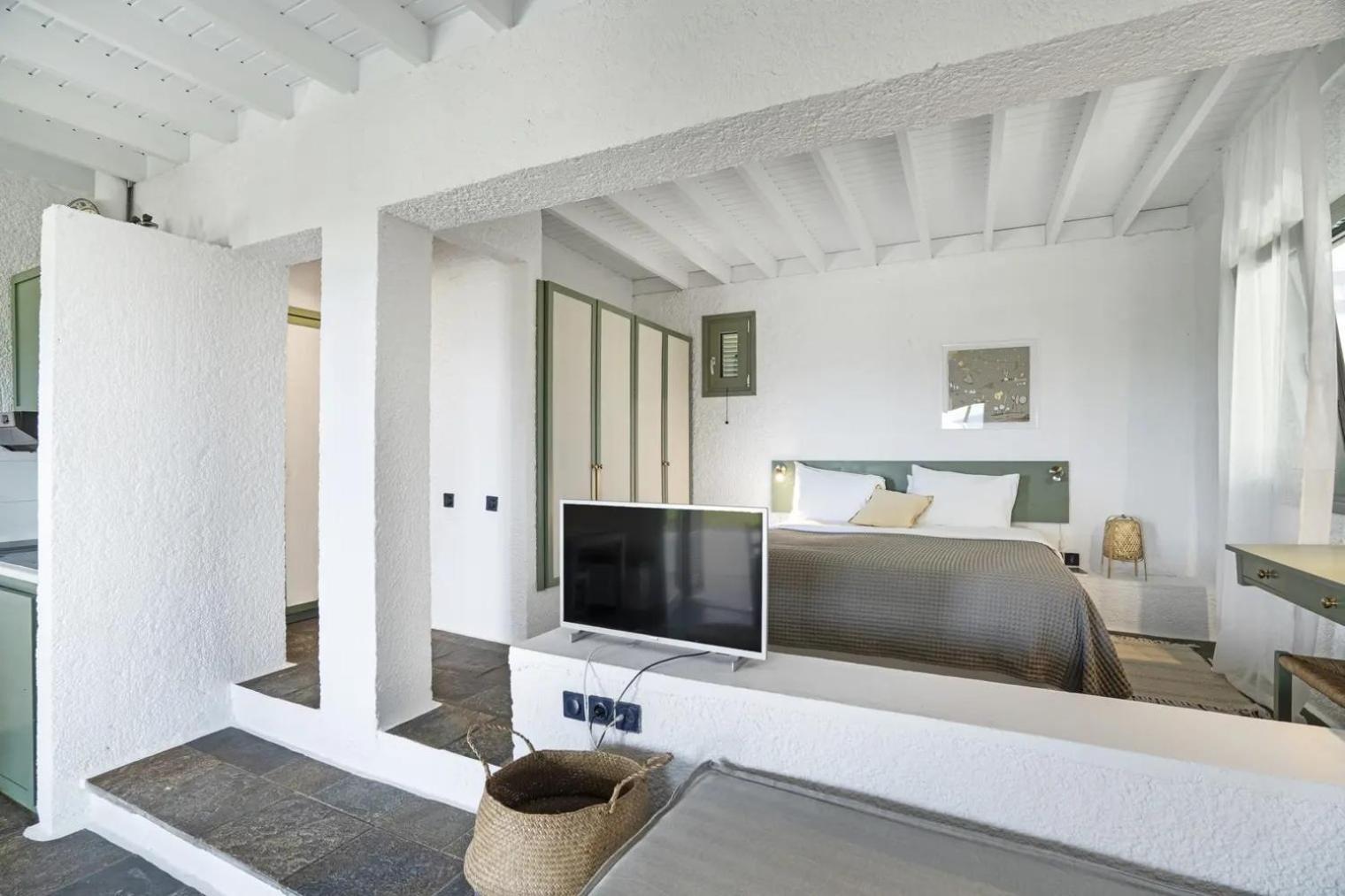 Apartment Niriides