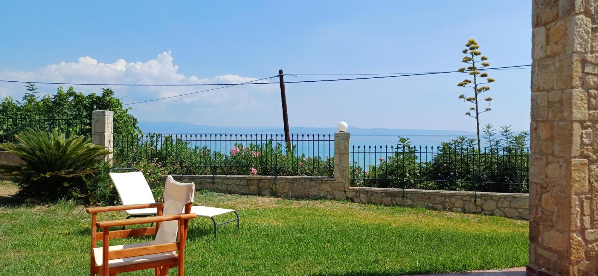 Joanna's Seaside Villa Kallithea (Chalkidiki)