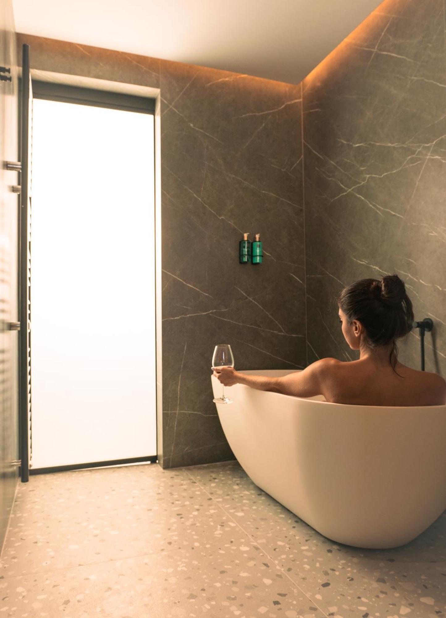 Space Row Design Living * Heraklion (Crete)