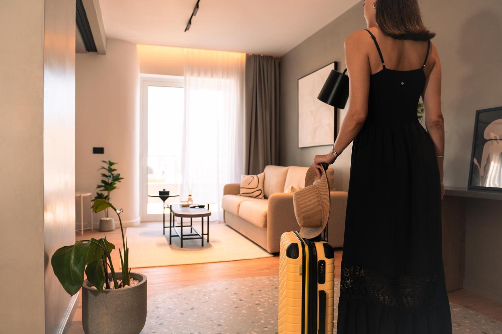 Space Row Design Living Heraklion (Crete)