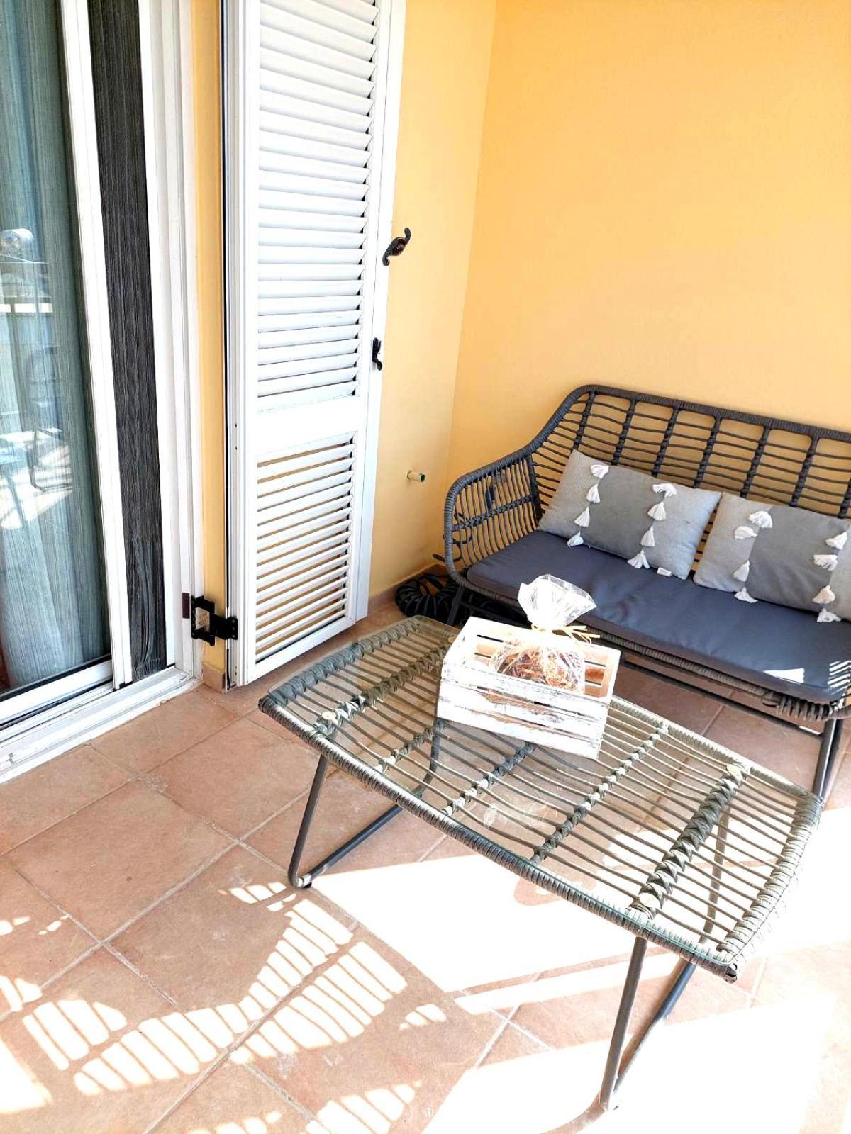 Zenozy Luxury Apartment