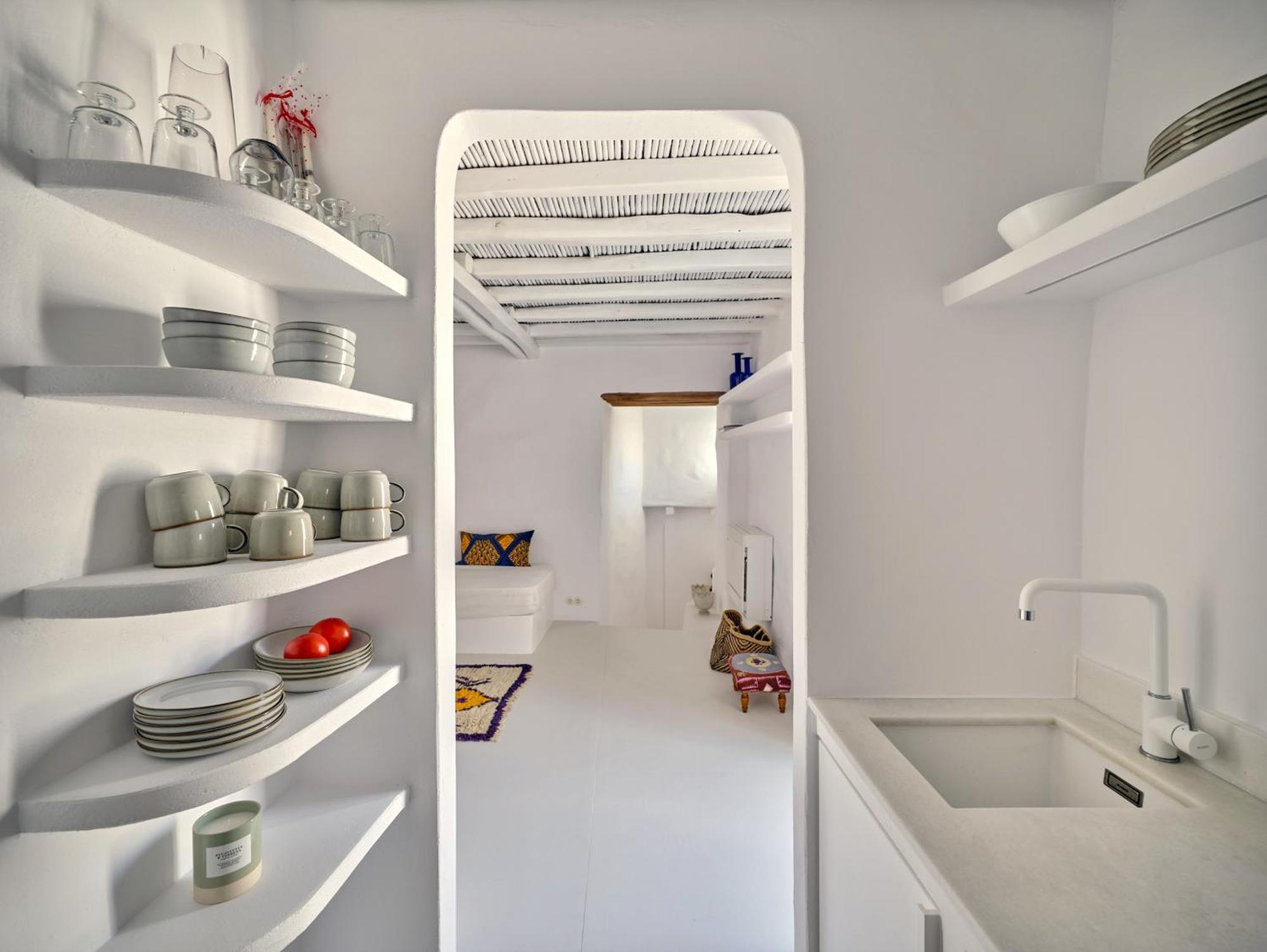 Center - Cycladic House On 3 Levels *