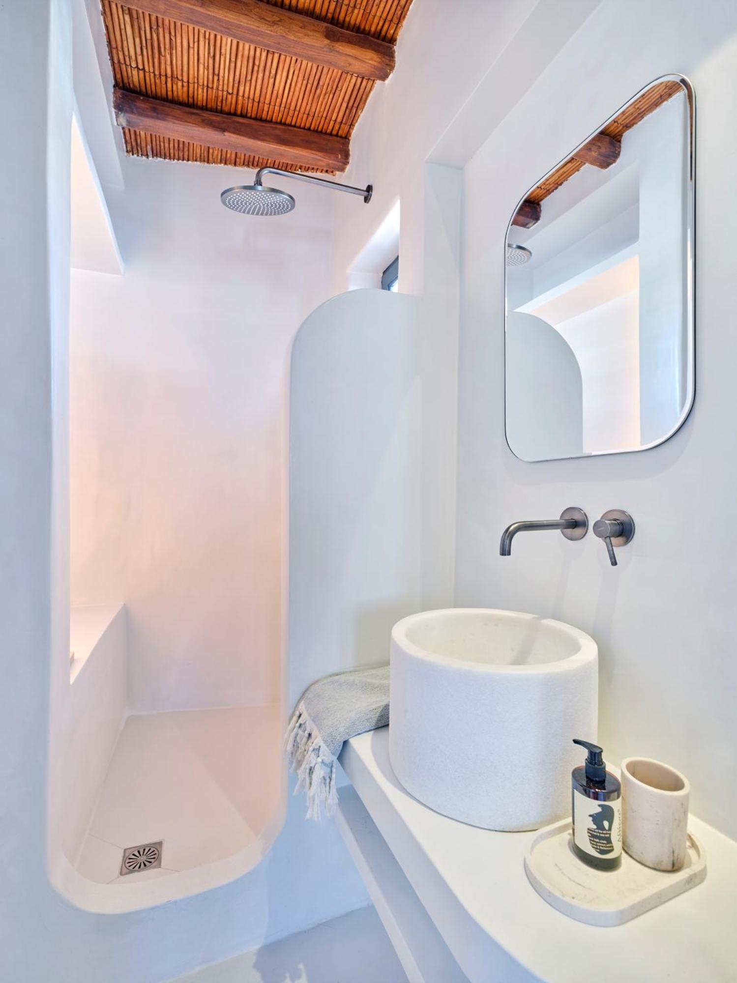 Center - Cycladic House On 3 Levels