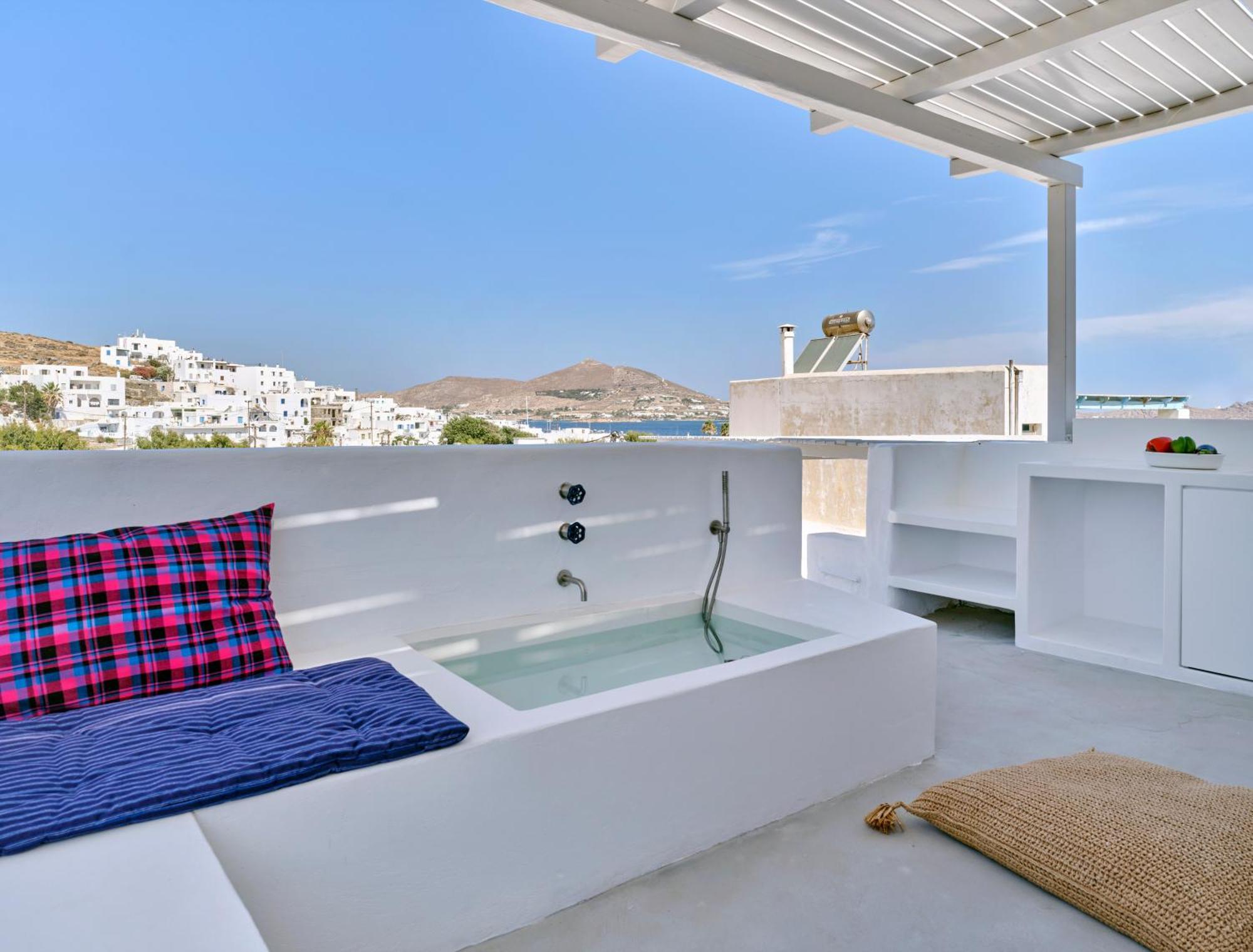 Center - Cycladic House On 3 Levels