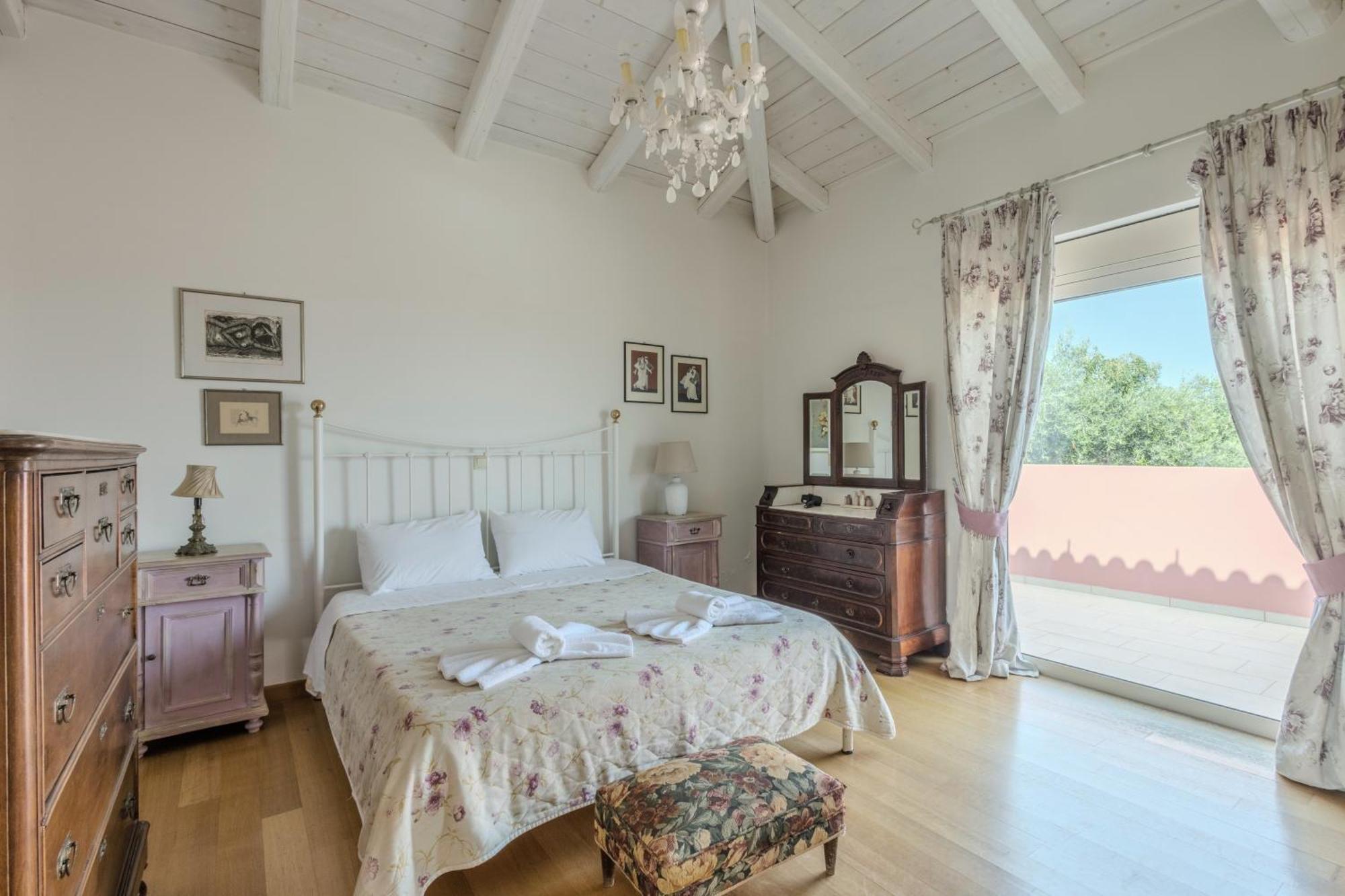 Olea Corfu Luxury With Infinity Pool & Panoramic Views Near Achillion Palace Perama (Corfu)