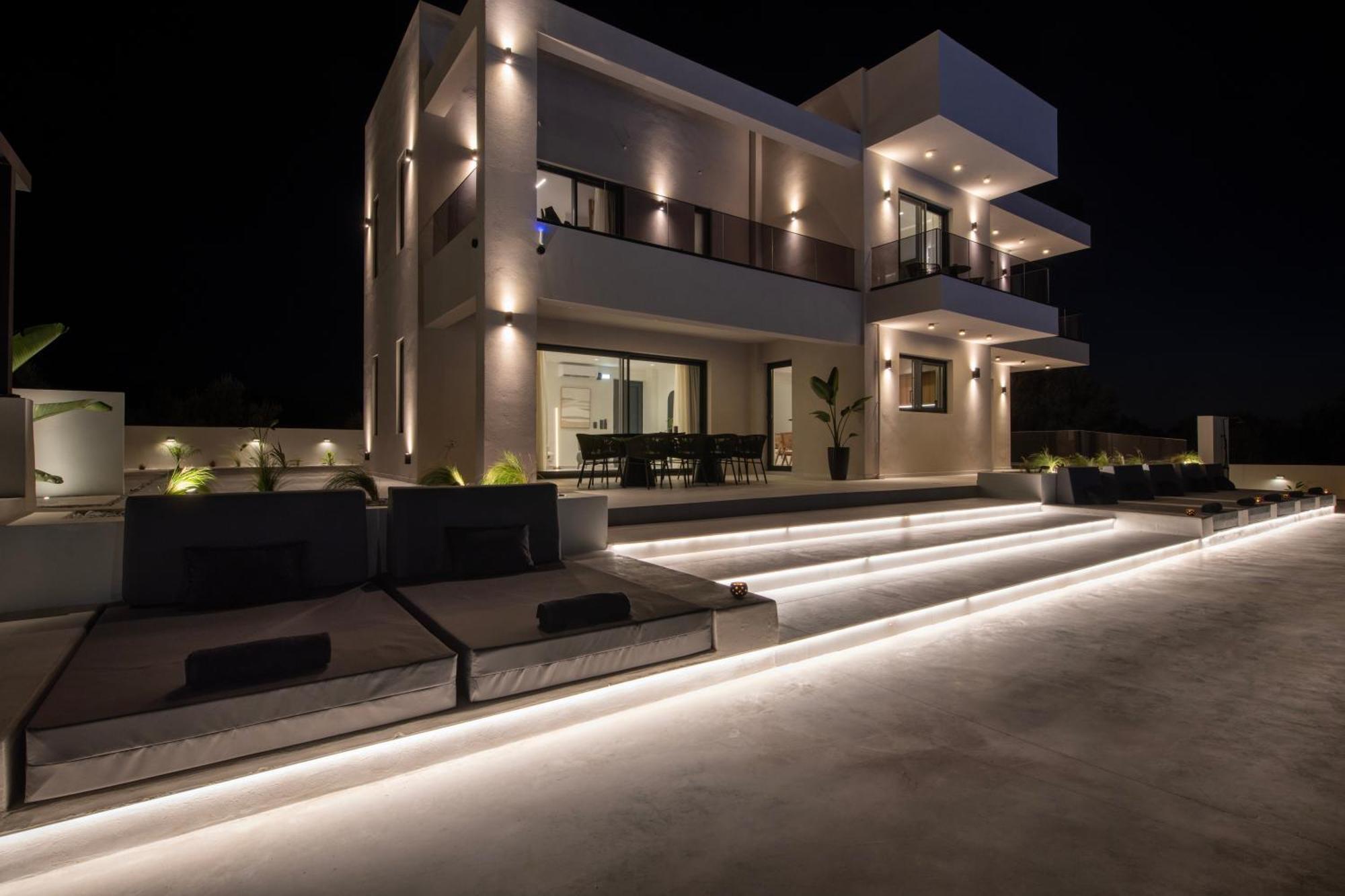 Leeva Oasis Villa *