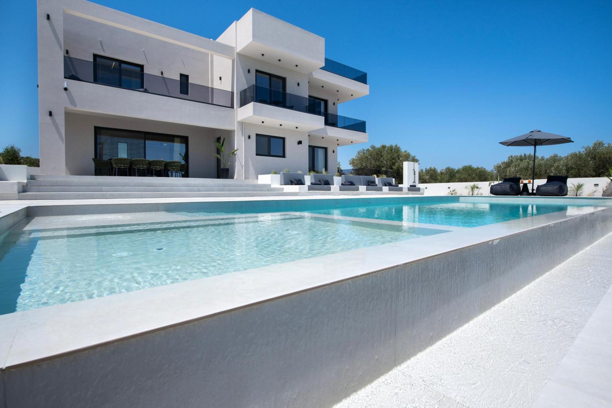 Leeva Oasis Loutra (Crete)