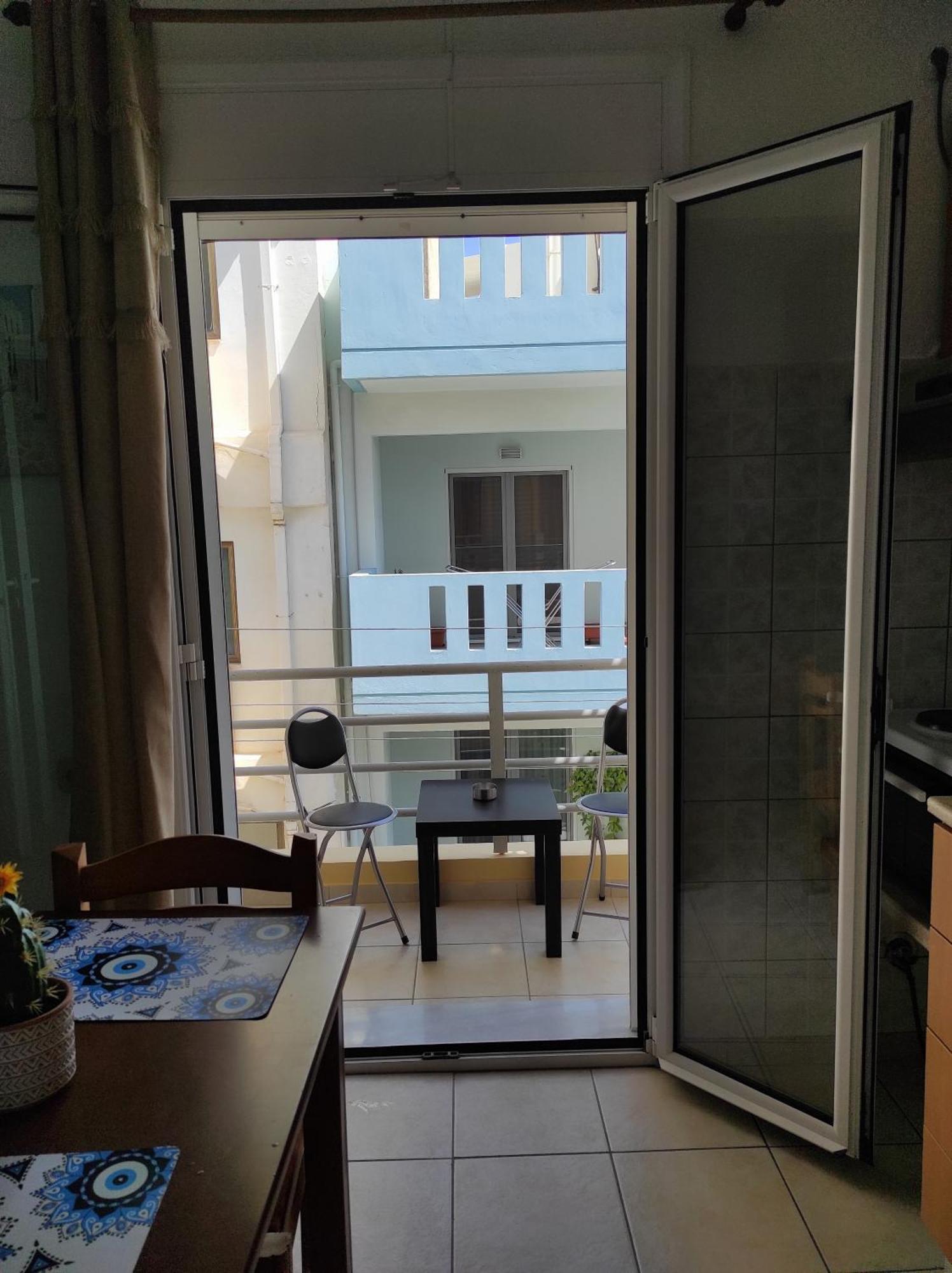Chalkidonos Apartment *