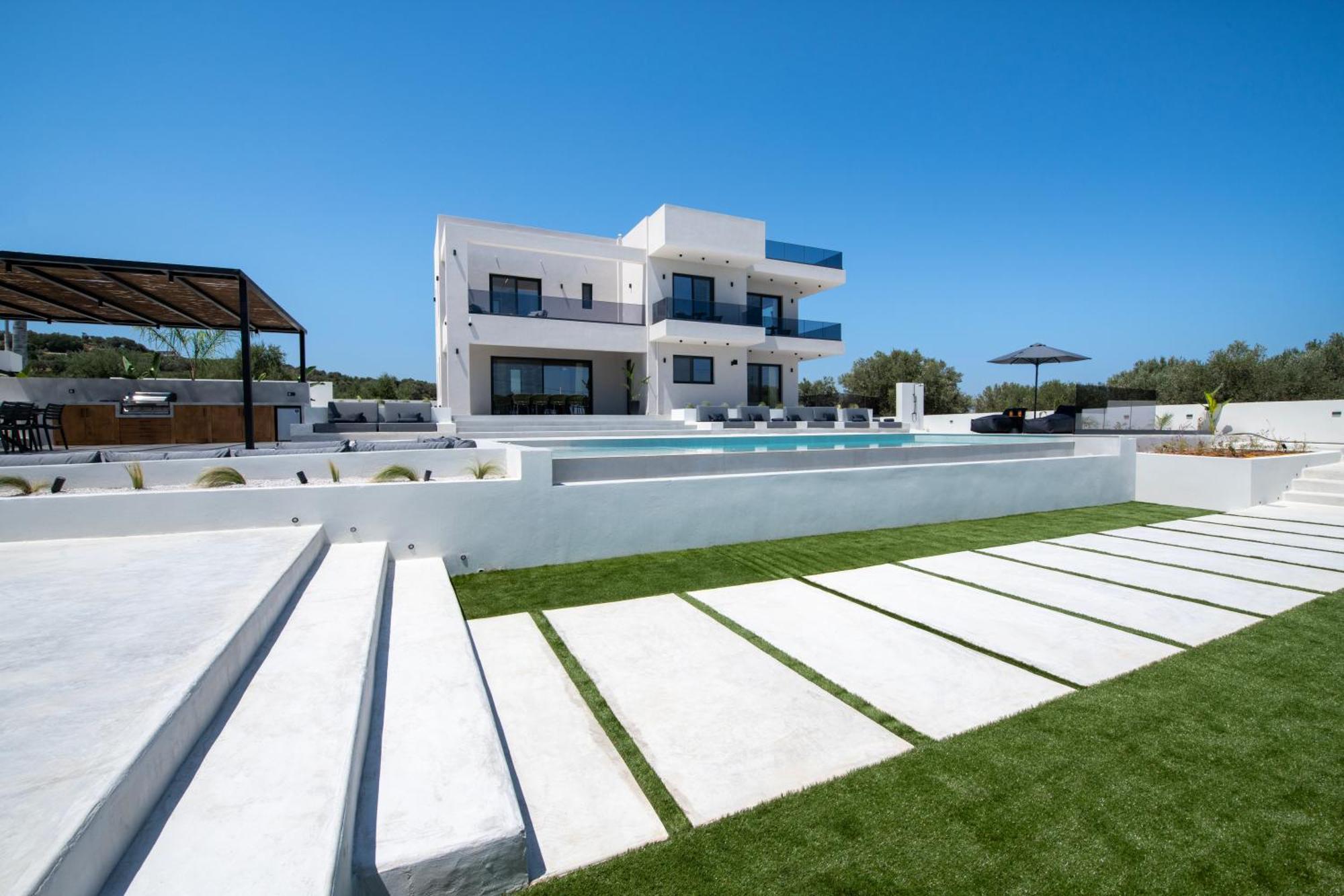 Leeva Oasis Villa *