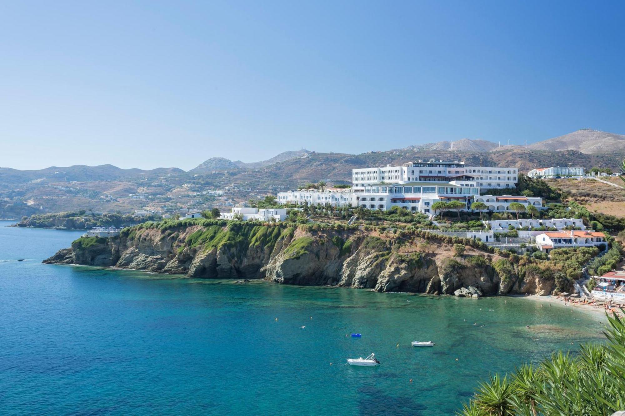 Peninsula & Resort 4*