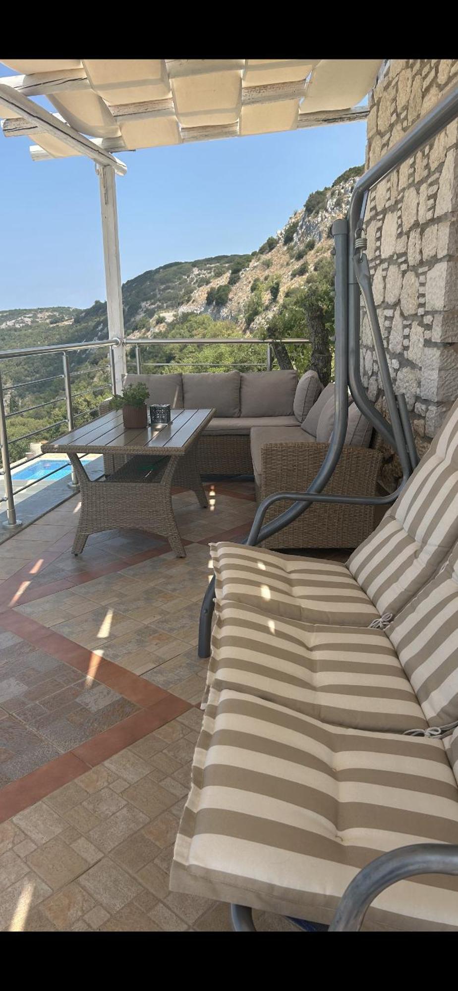 Sun Castle Country house *