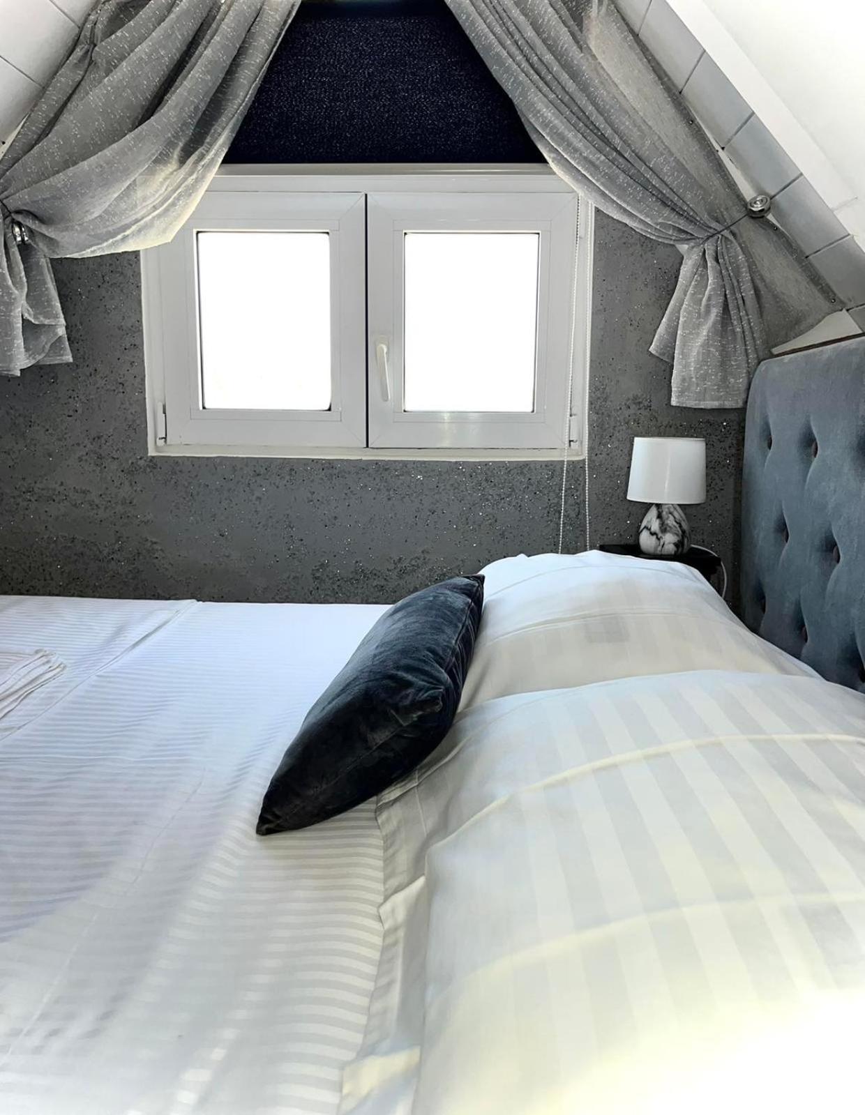 Diamond Lux Apartment *