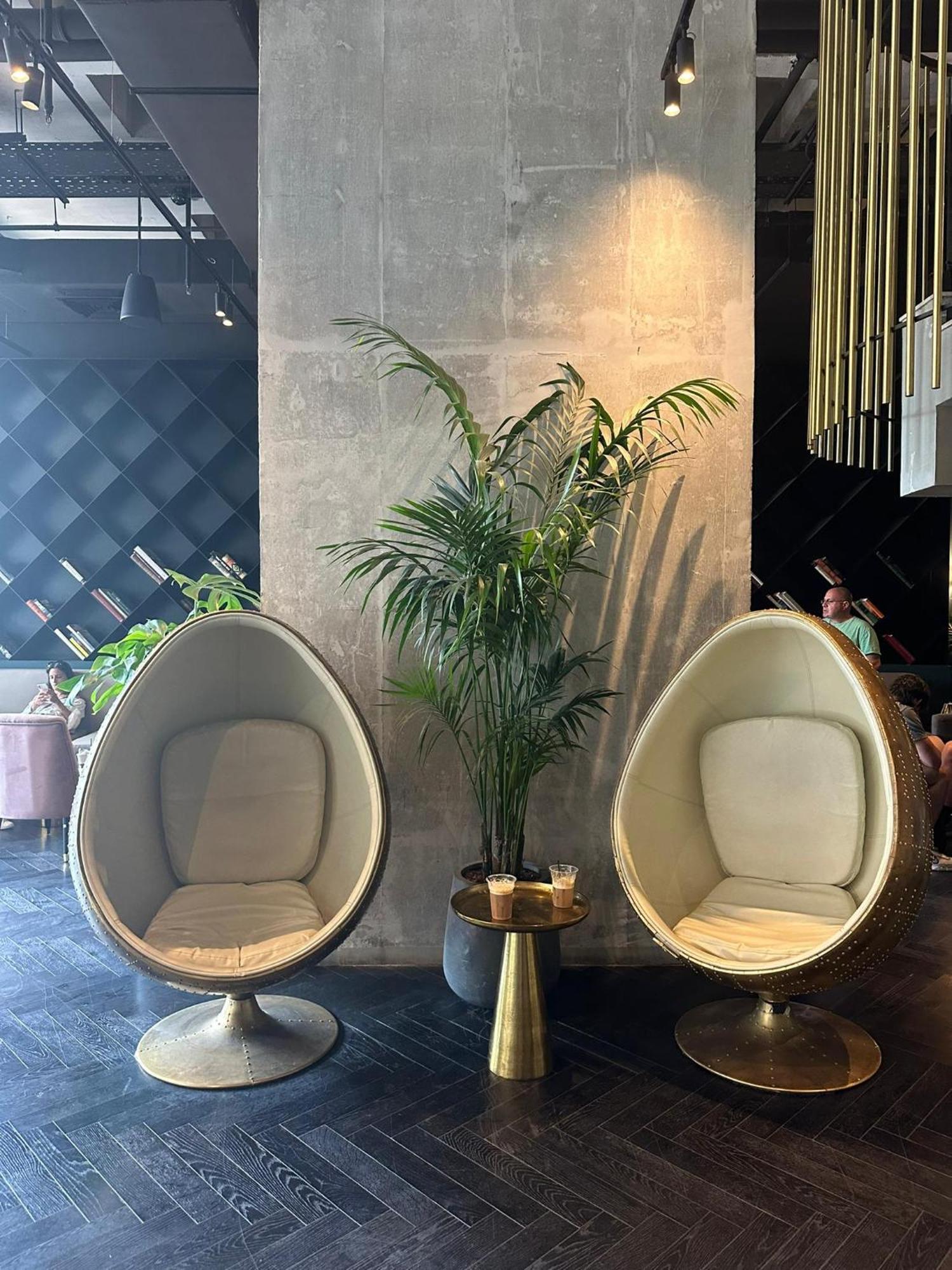 Hotel Skylark, Aluma & 4*