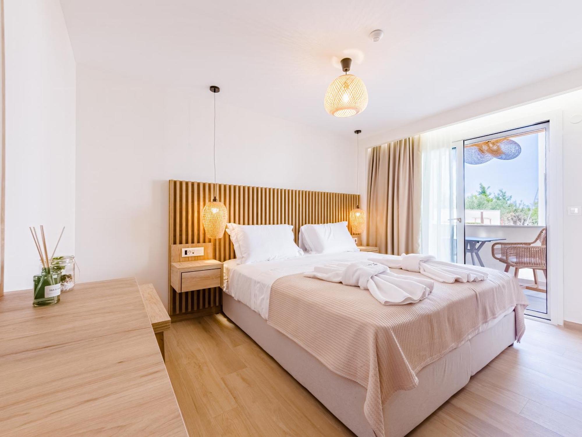 Serenity Hill Apartment *