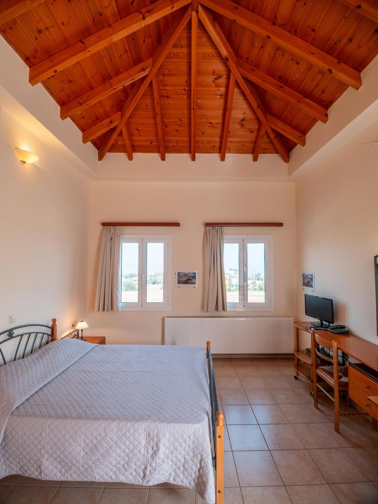 & Studios, Xifoupolis Monemvasia