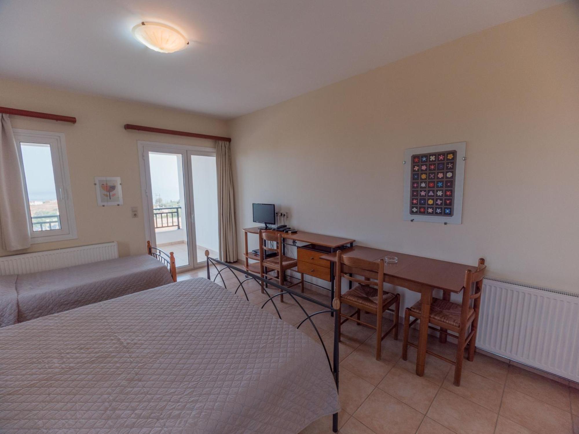 Aparthotel & Studios, Xifoupolis