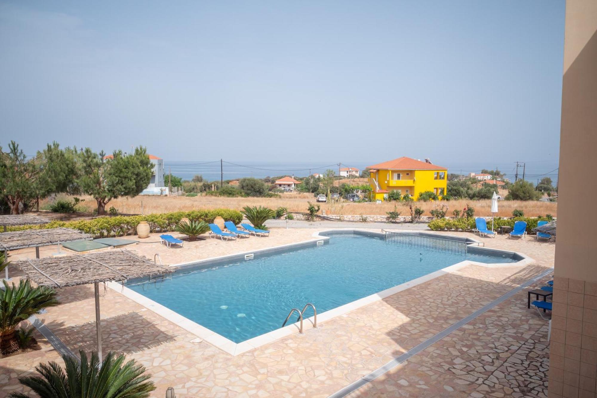 & Studios, Xifoupolis Monemvasia