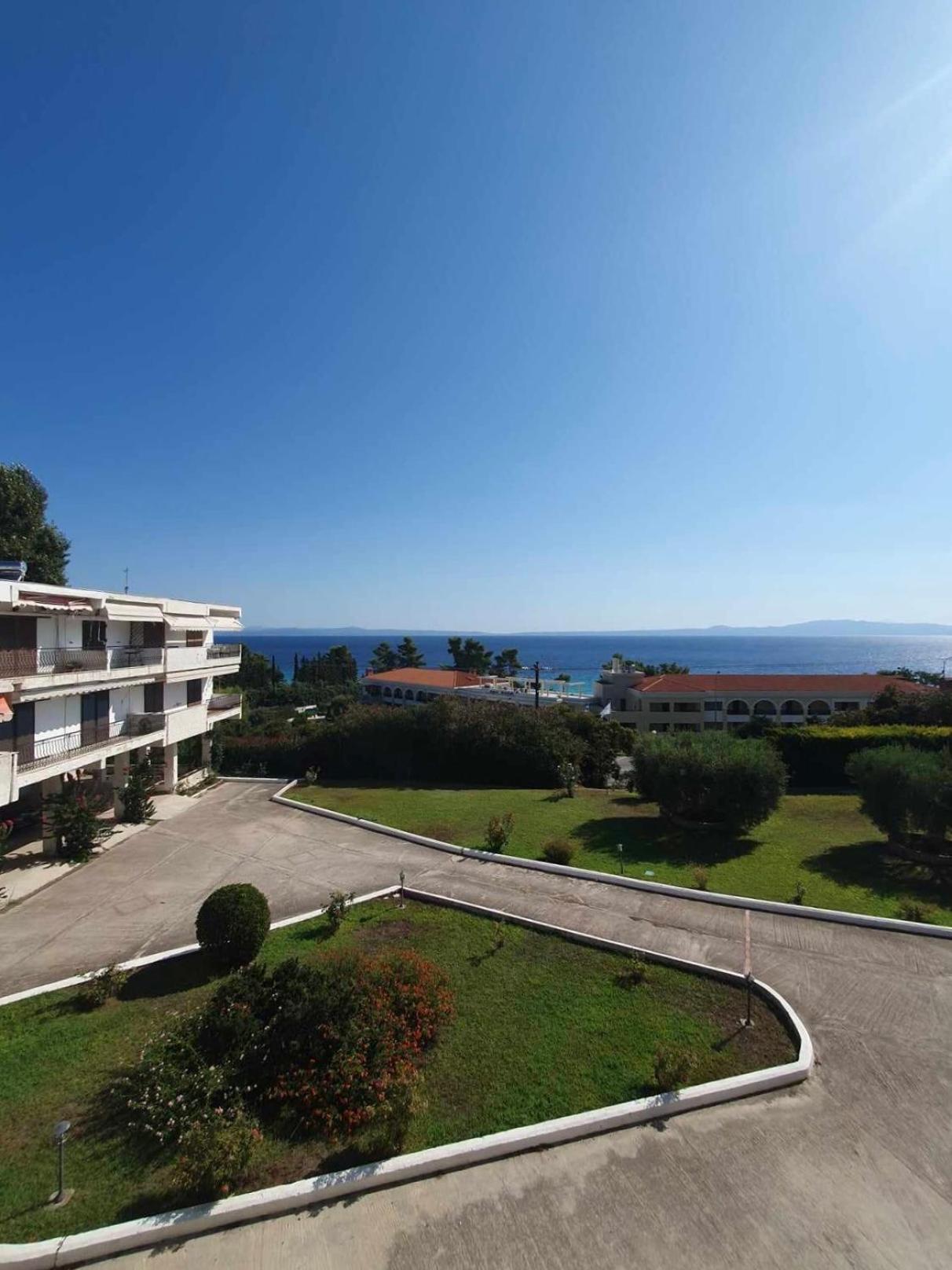 Apartment Paralia Homes Ocean Postcard Kriopigi