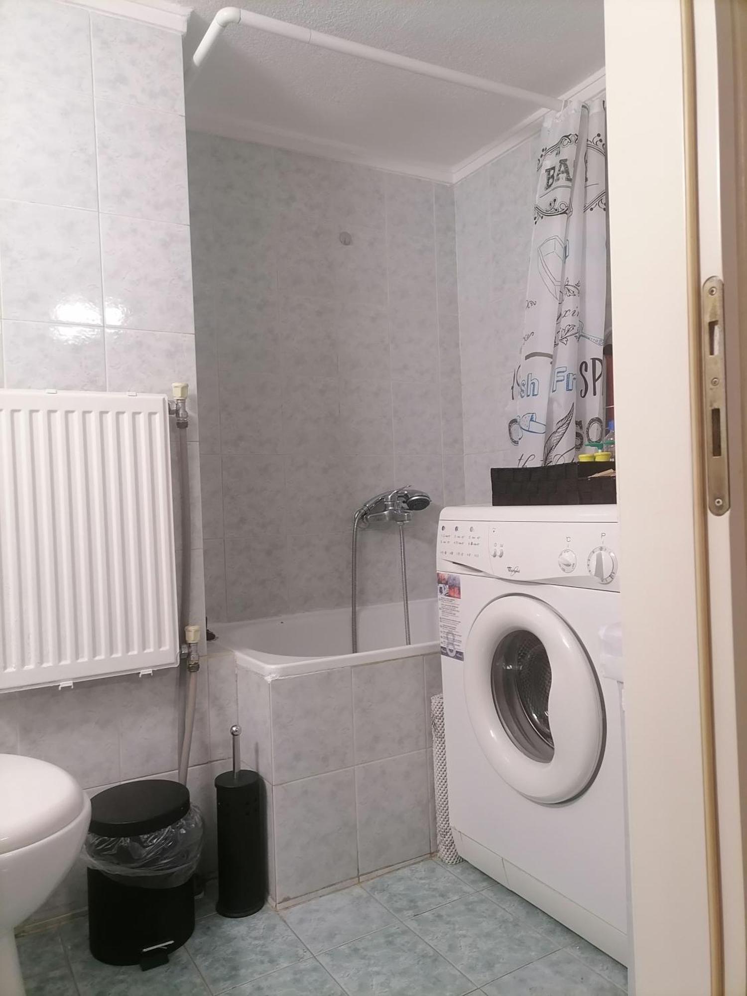 Apartment το σπίτι του στράτου στη θεσσαλονίκη- Stratos' In *