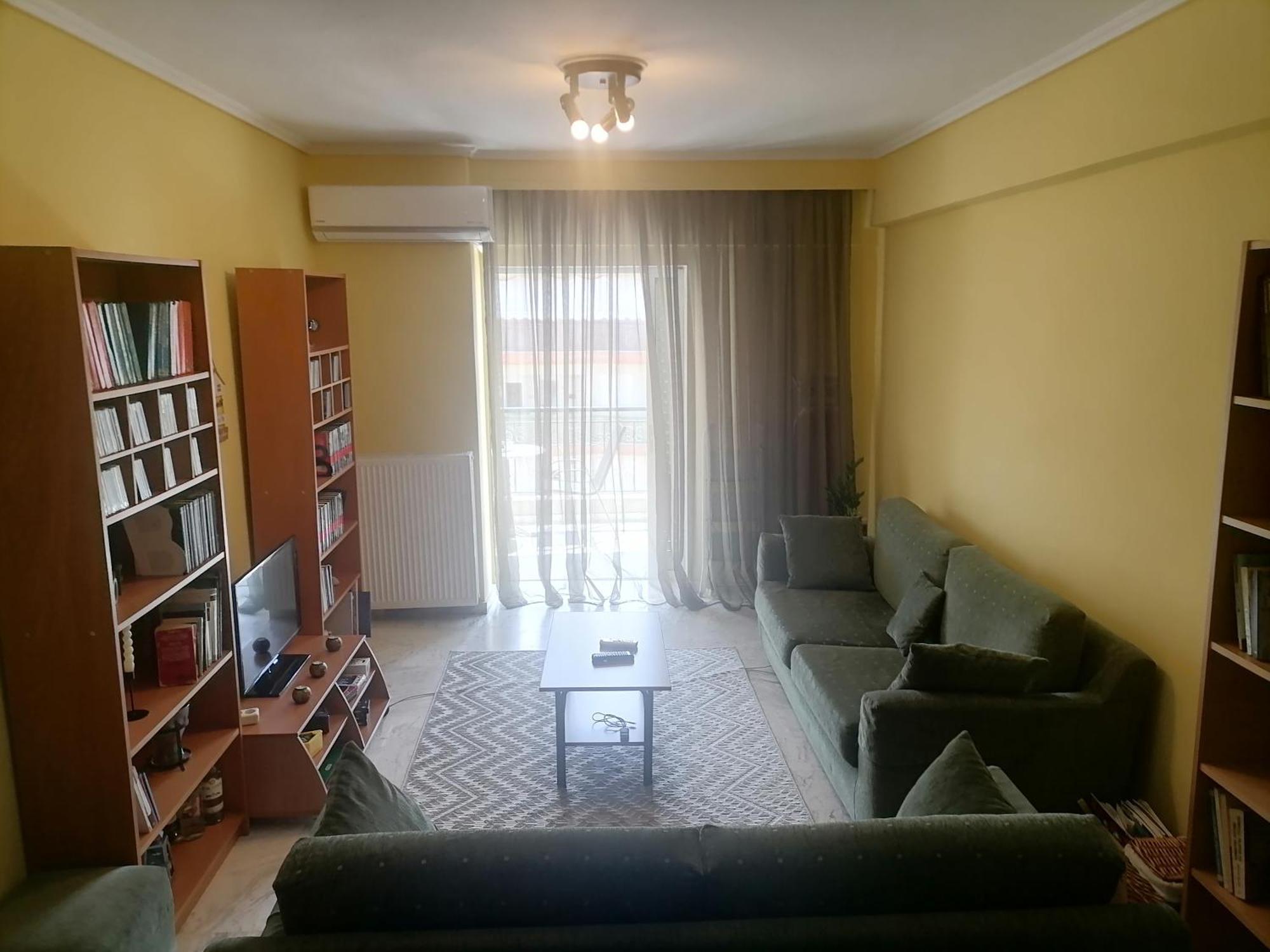 το σπίτι του στράτου στη θεσσαλονίκη- Stratos' In Apartment Thessaloniki