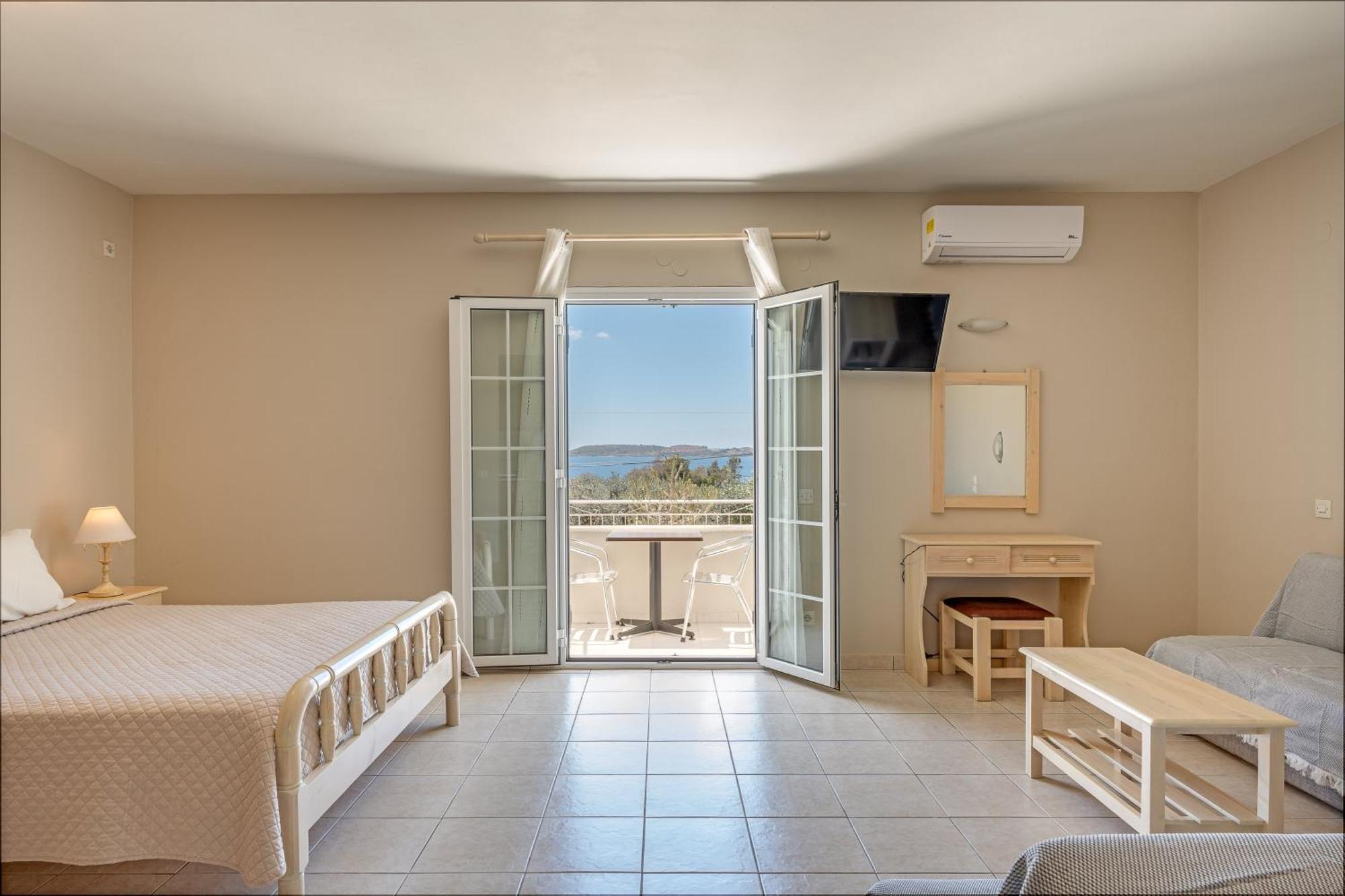 Aparthotel Oskars & 3*