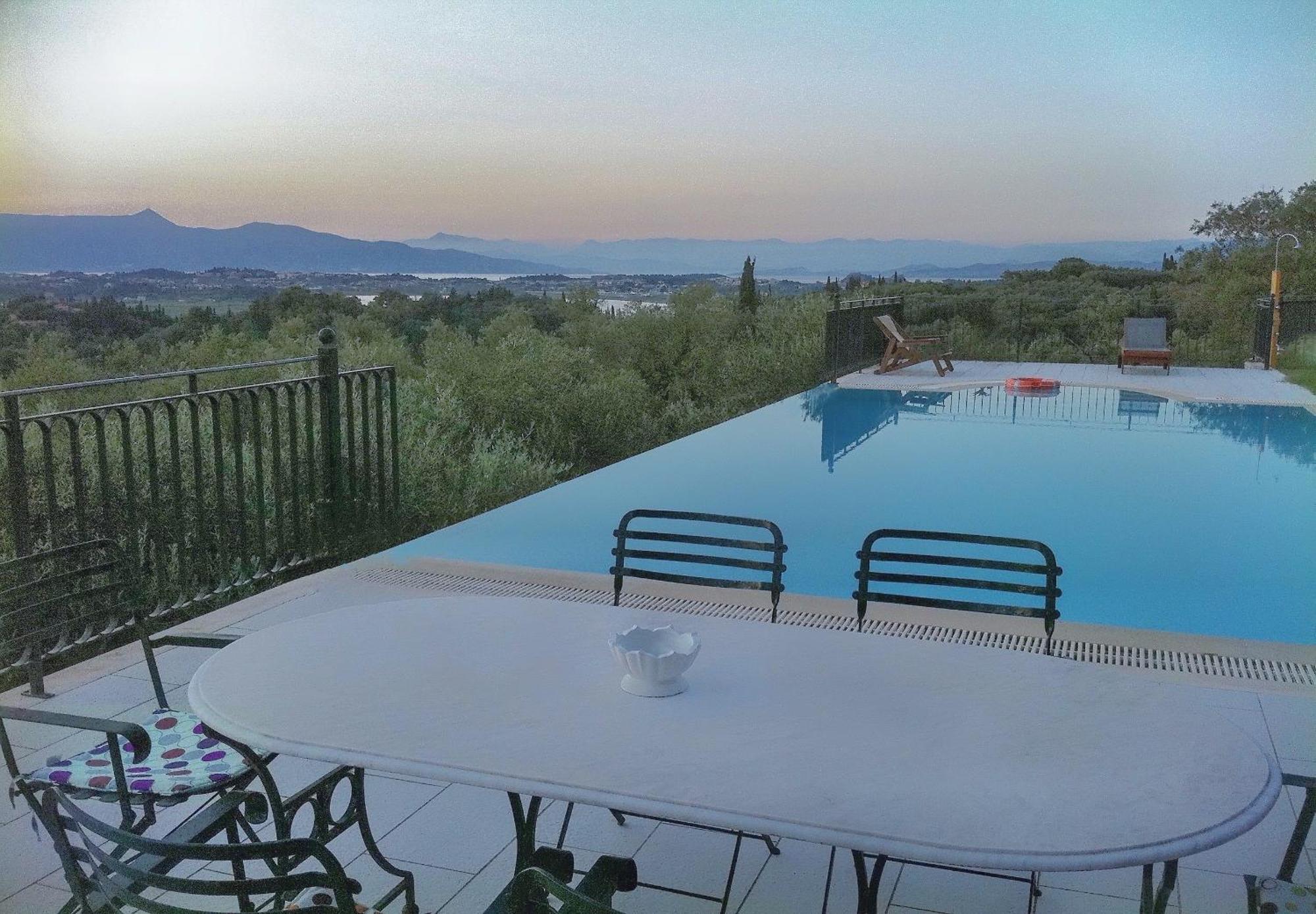 Olea Corfu Luxury With Infinity Pool & Panoramic Views Near Achillion Palace Villa *