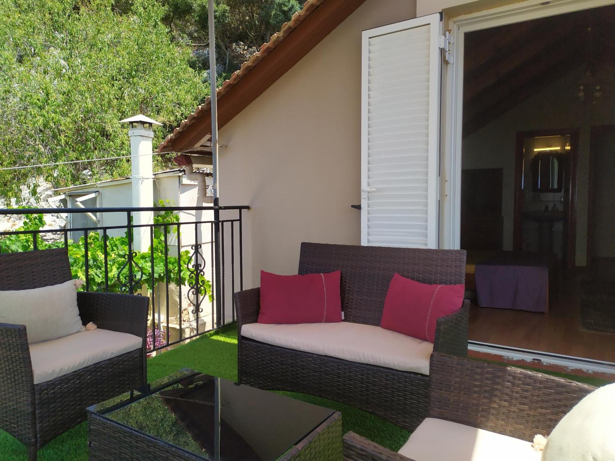 Agnadema House Holiday home *