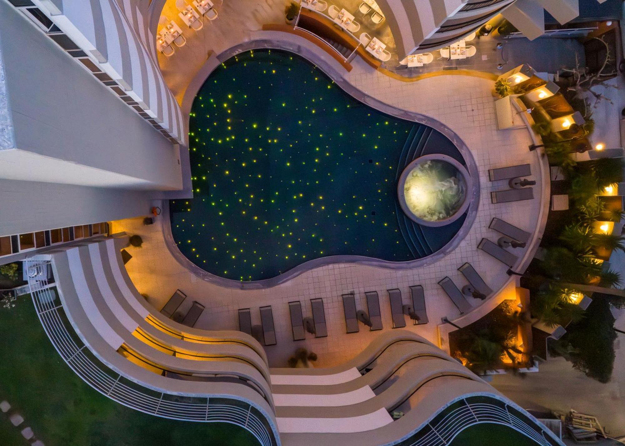 Aquila Porto Hotel 5*