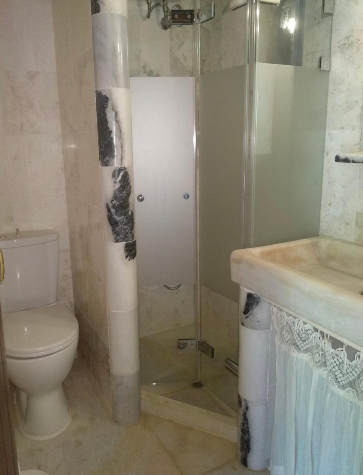 Guesthousekamara *