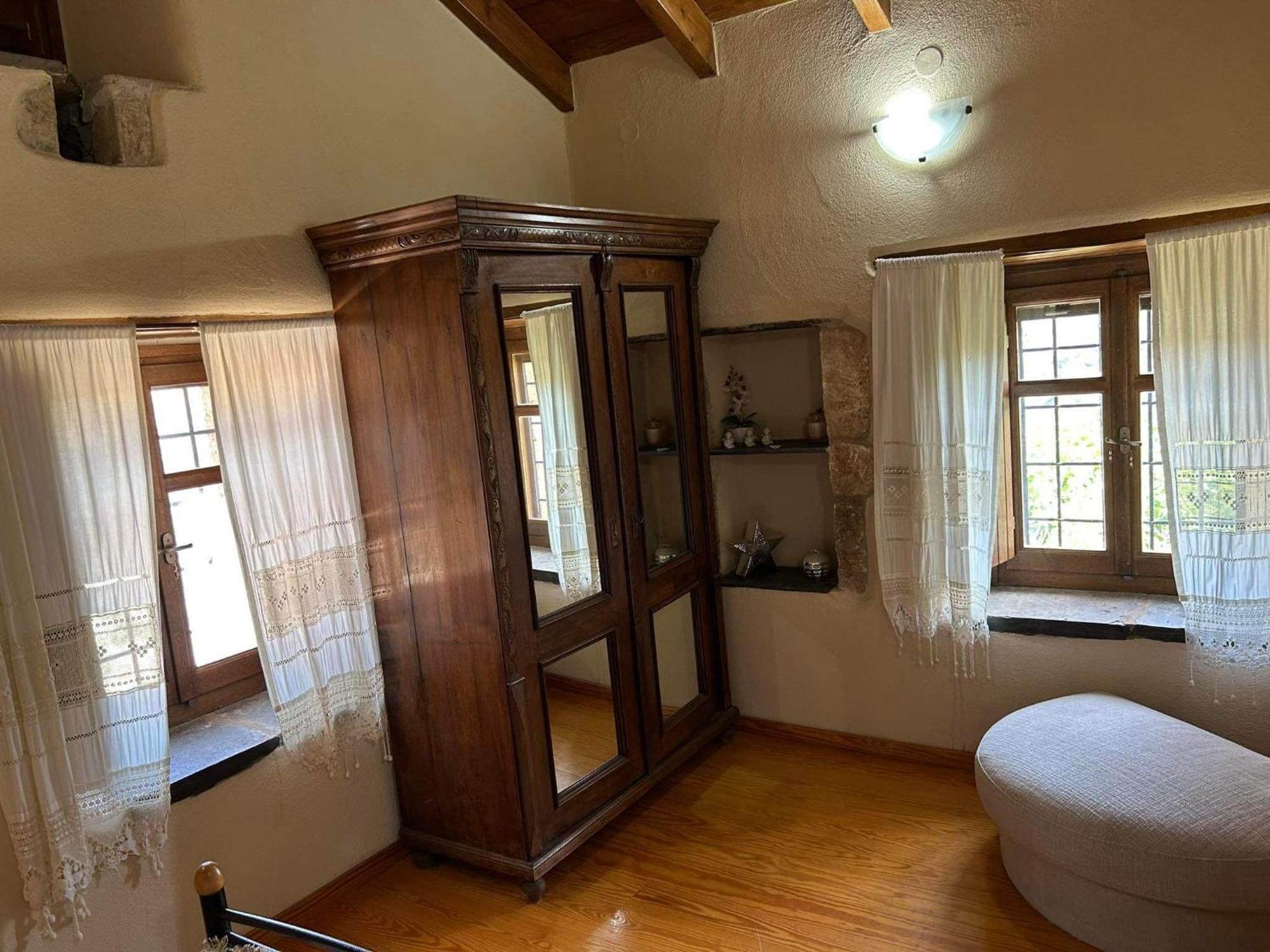 Guesthousekamara Guest house