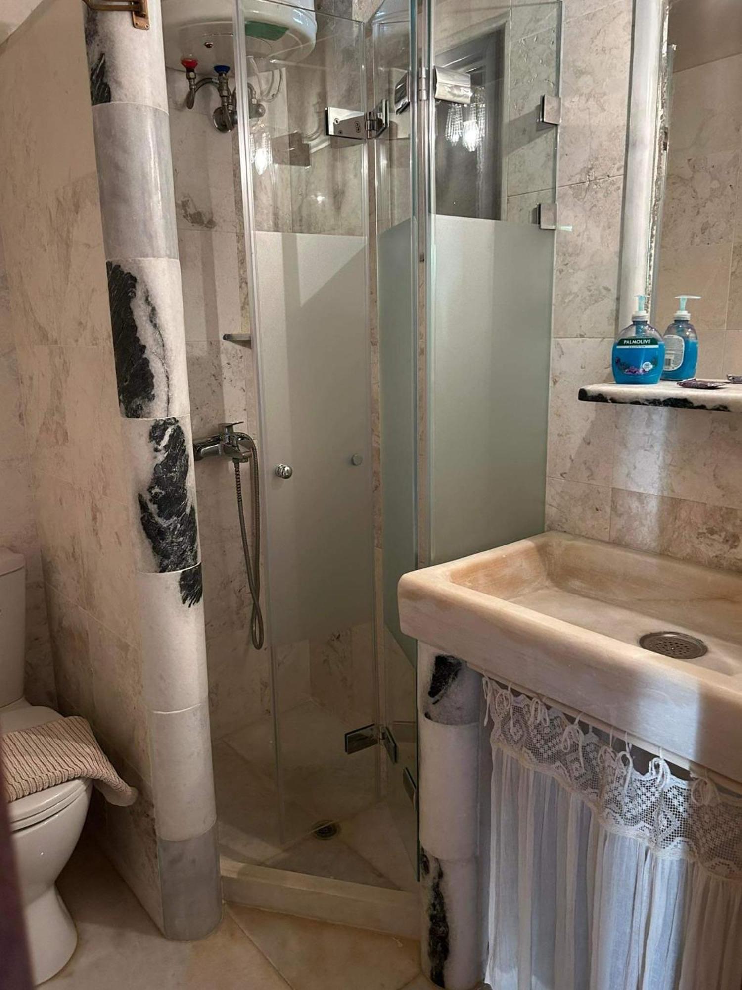 Guest house Guesthousekamara